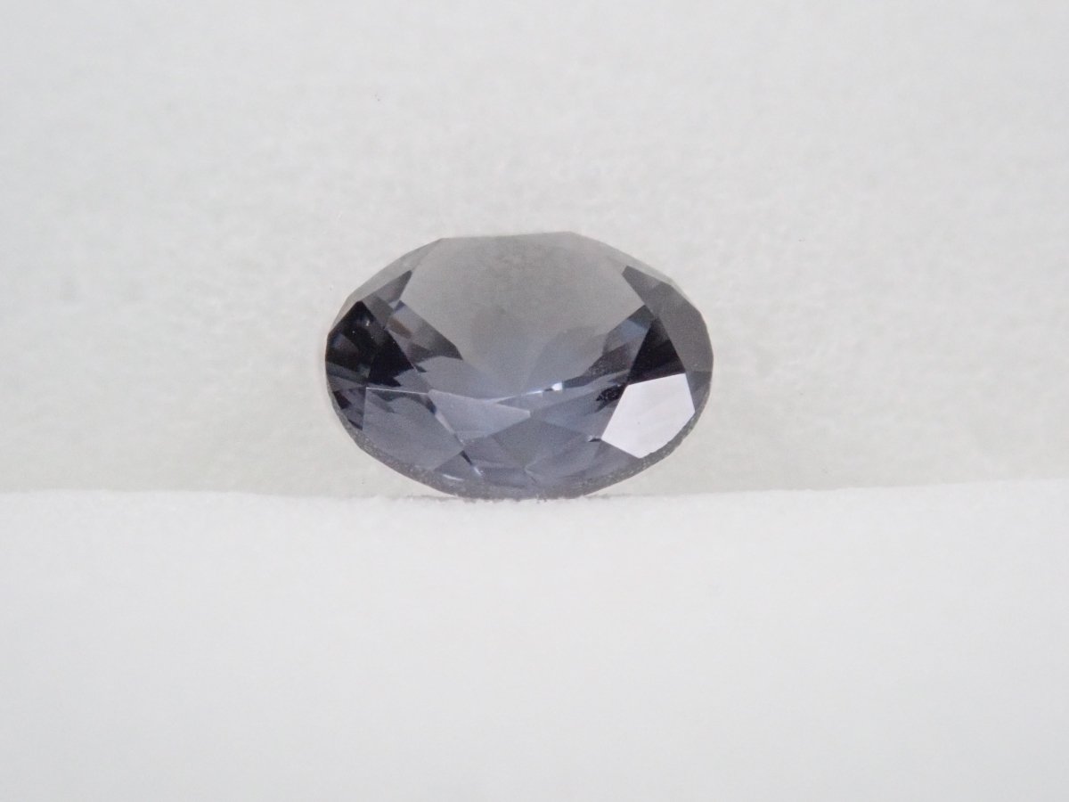 【さくらインカット】グレースピネル 5.5mmルース ワッペン付(プラチナスピネル) - カラッツSTORE