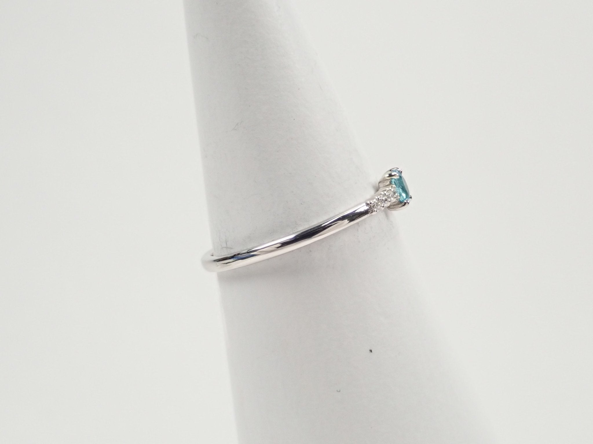 【7/3 22時公開】Pt950ブラジル産パライバトルマリン0.085ct リング - KARATZ STORE|カラッツSTORE