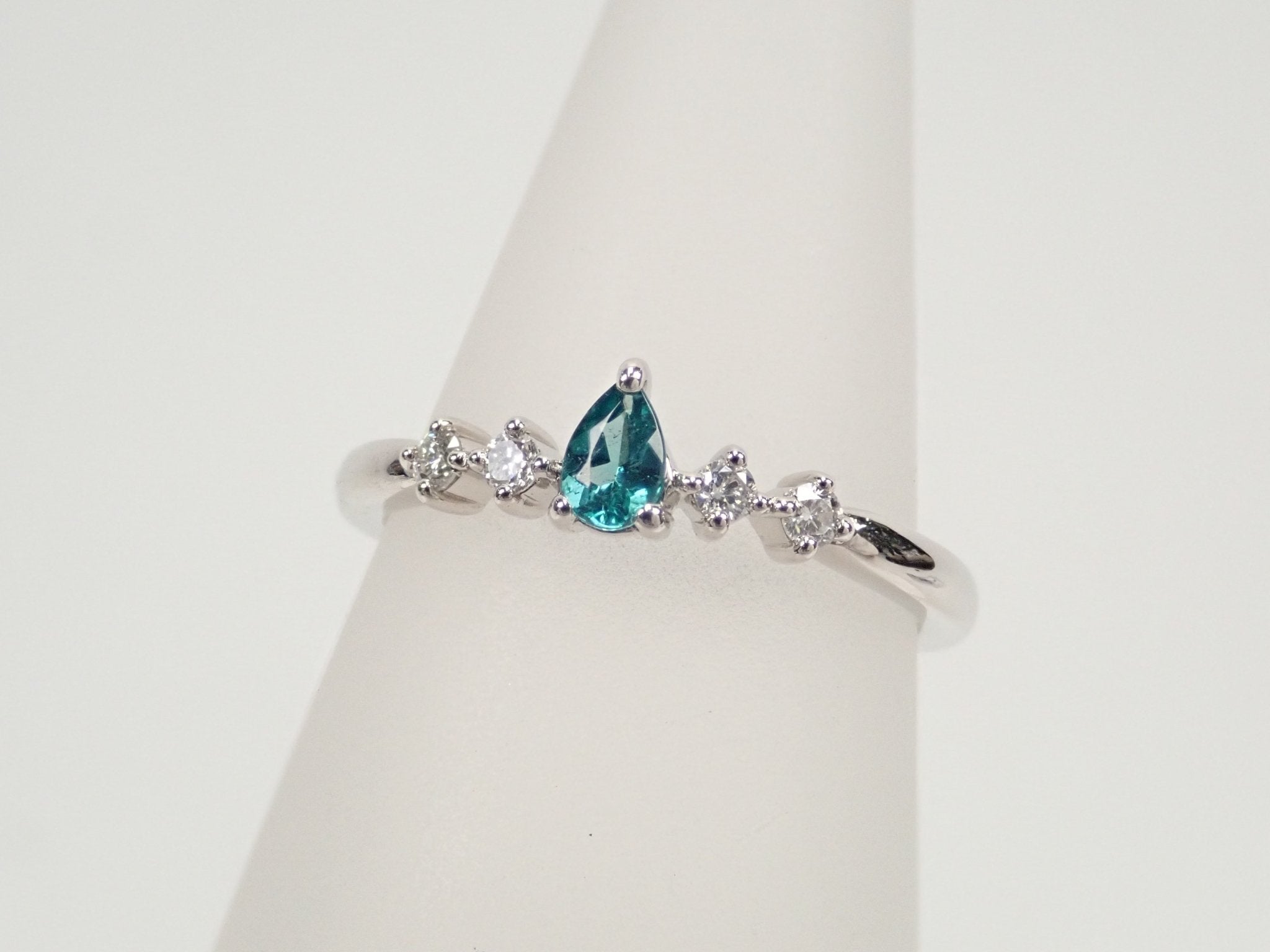 【7/3 22時公開】Pt950ブラジル産パライバトルマリン0.08ct リング(ピンキーリング) - KARATZ STORE|カラッツSTORE