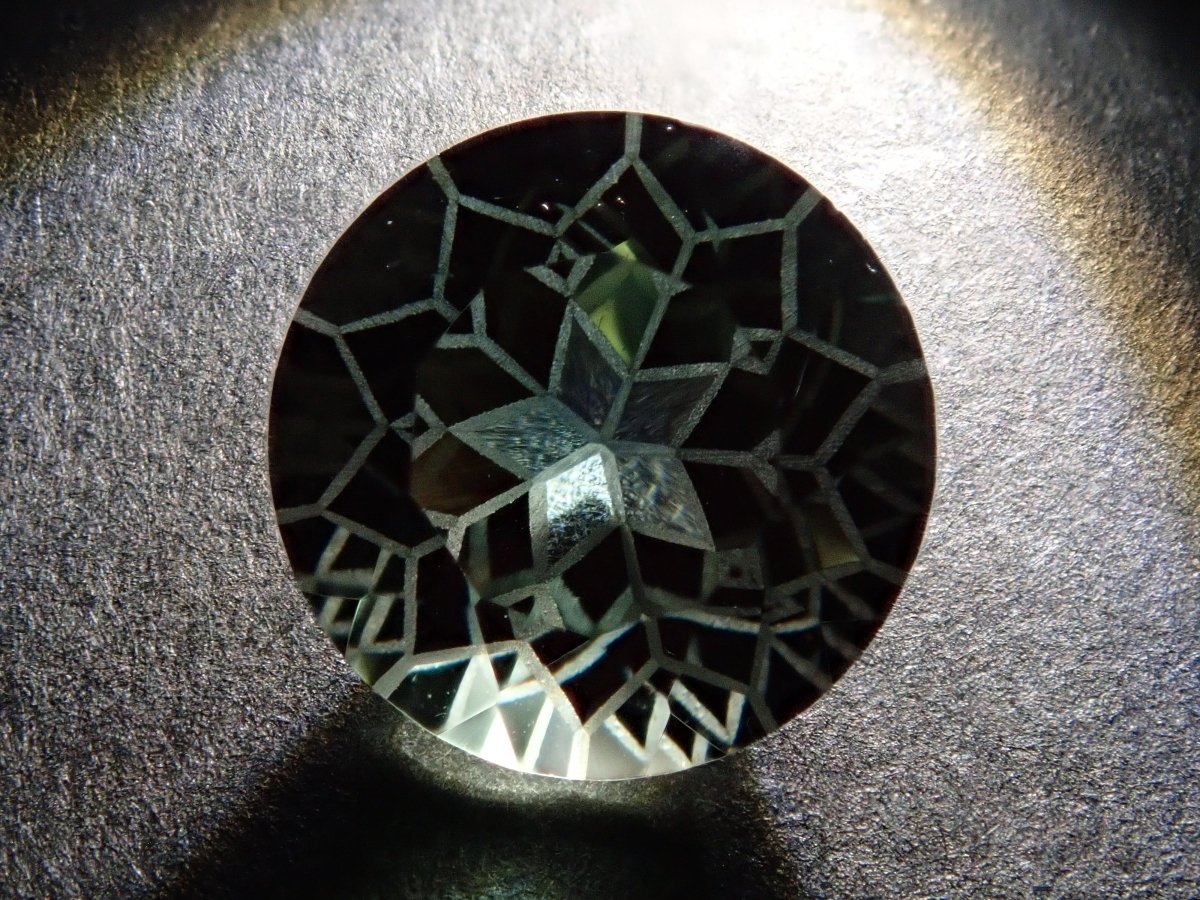 【ダンデライオンカット】グリーン・オレゴンサンストーン8mm ルース(5枚花びら) - カラッツSTORE