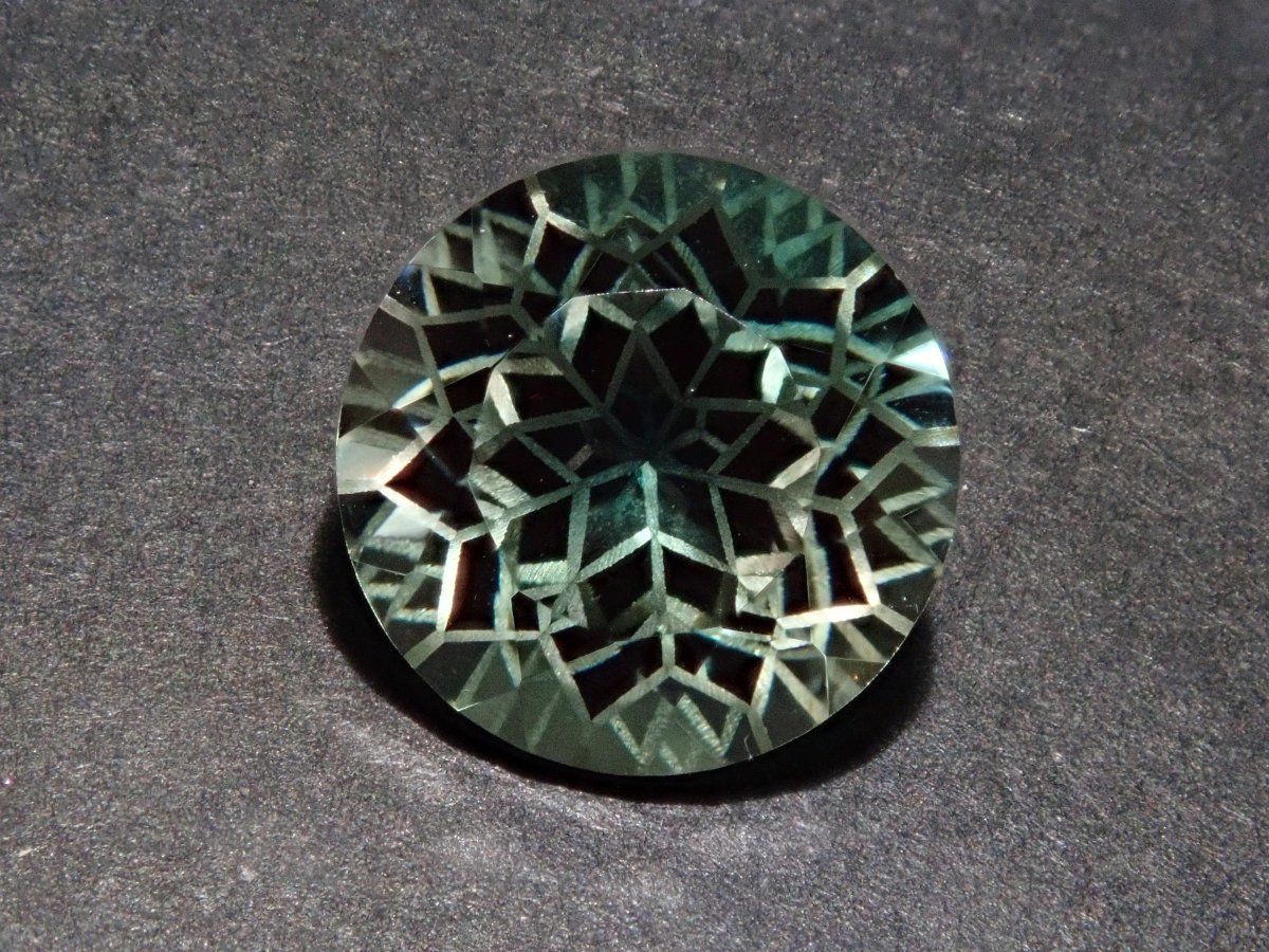 【ダンデライオンカット】グリーン・オレゴンサンストーン8mm ルース(5枚花びら) - カラッツSTORE