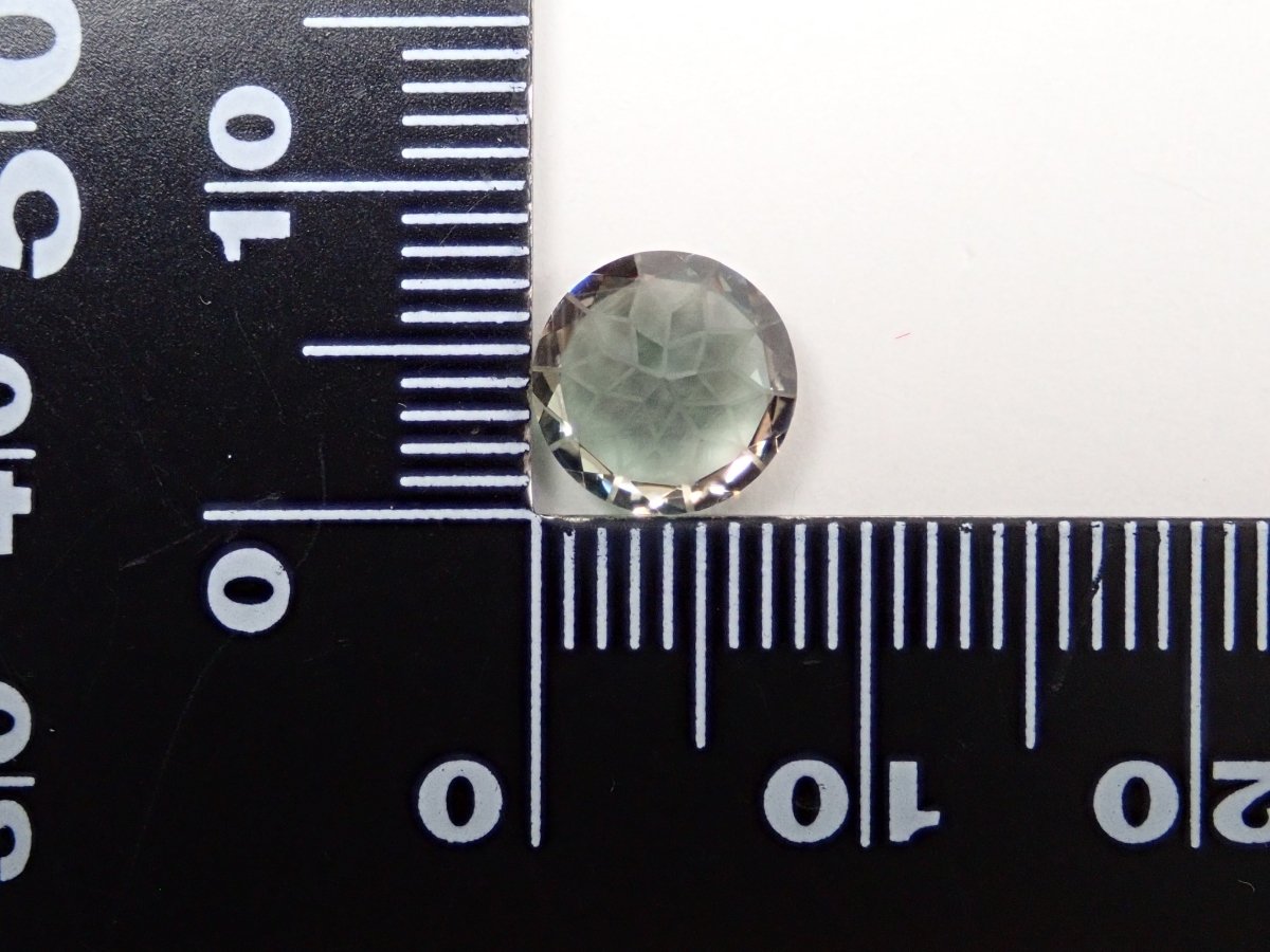 【ダンデライオンカット】グリーン・オレゴンサンストーン8mm ルース(5枚花びら) - カラッツSTORE