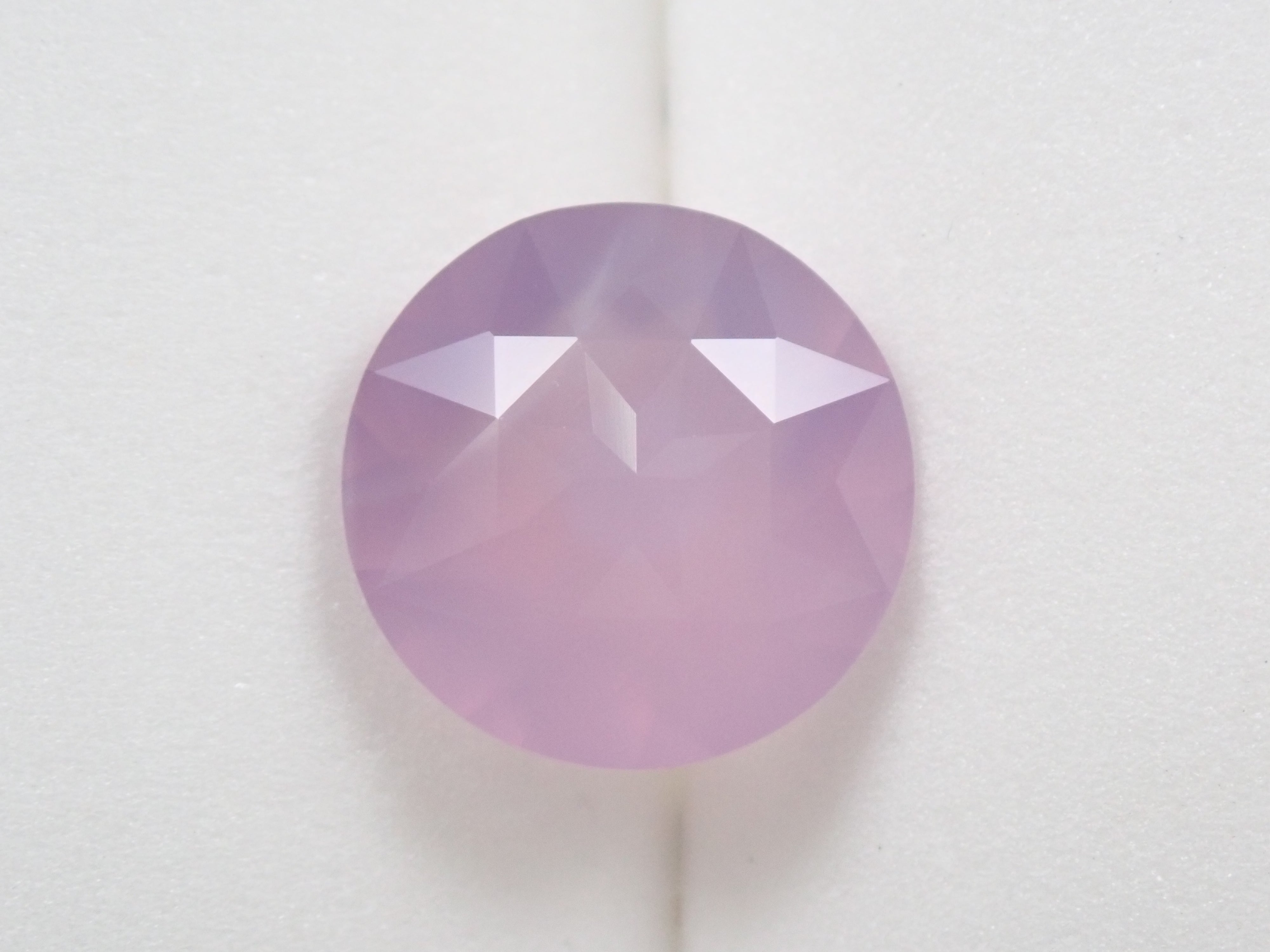 【カメリアカット】パープルカルセドニー 12mm/4.959ct《コラボ》ルース ワッペン付