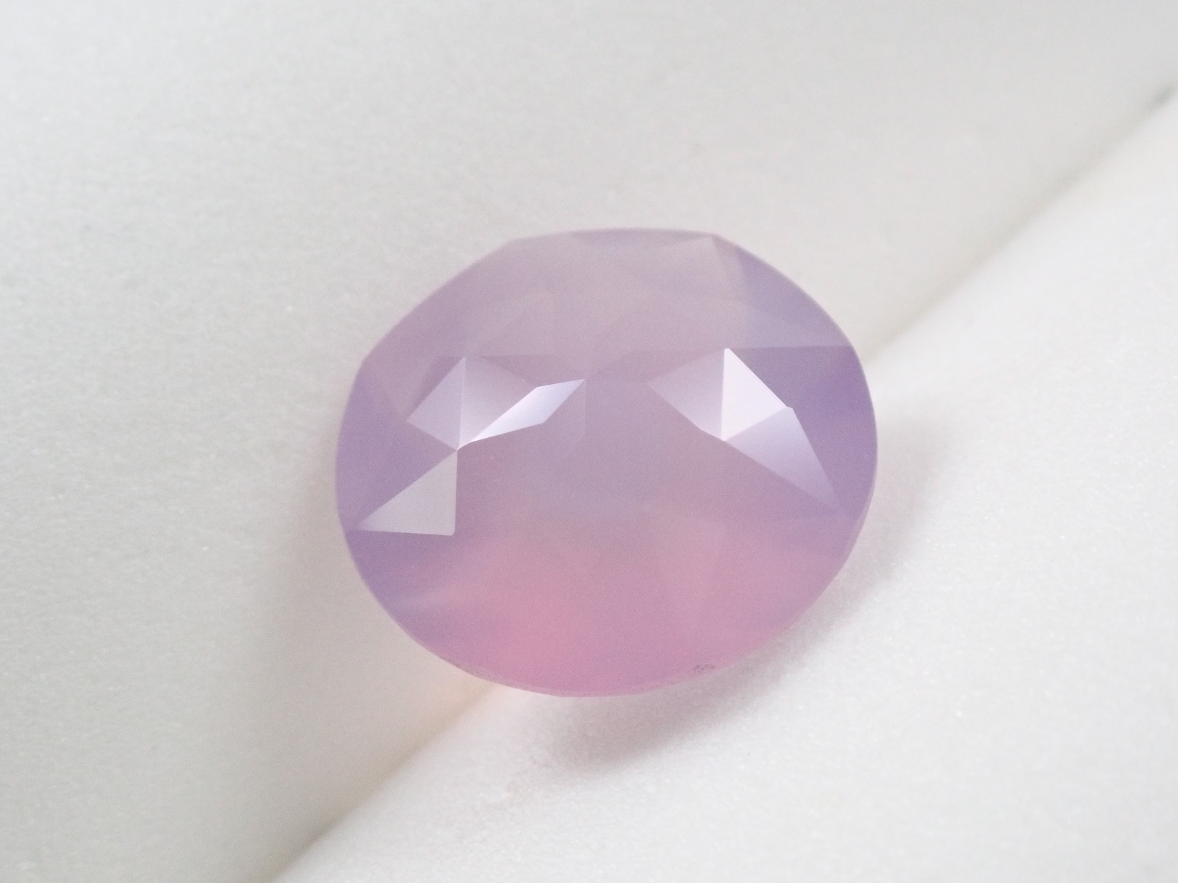 【カメリアカット】パープルカルセドニー 12mm/4.959ct《コラボ》ルース ワッペン付