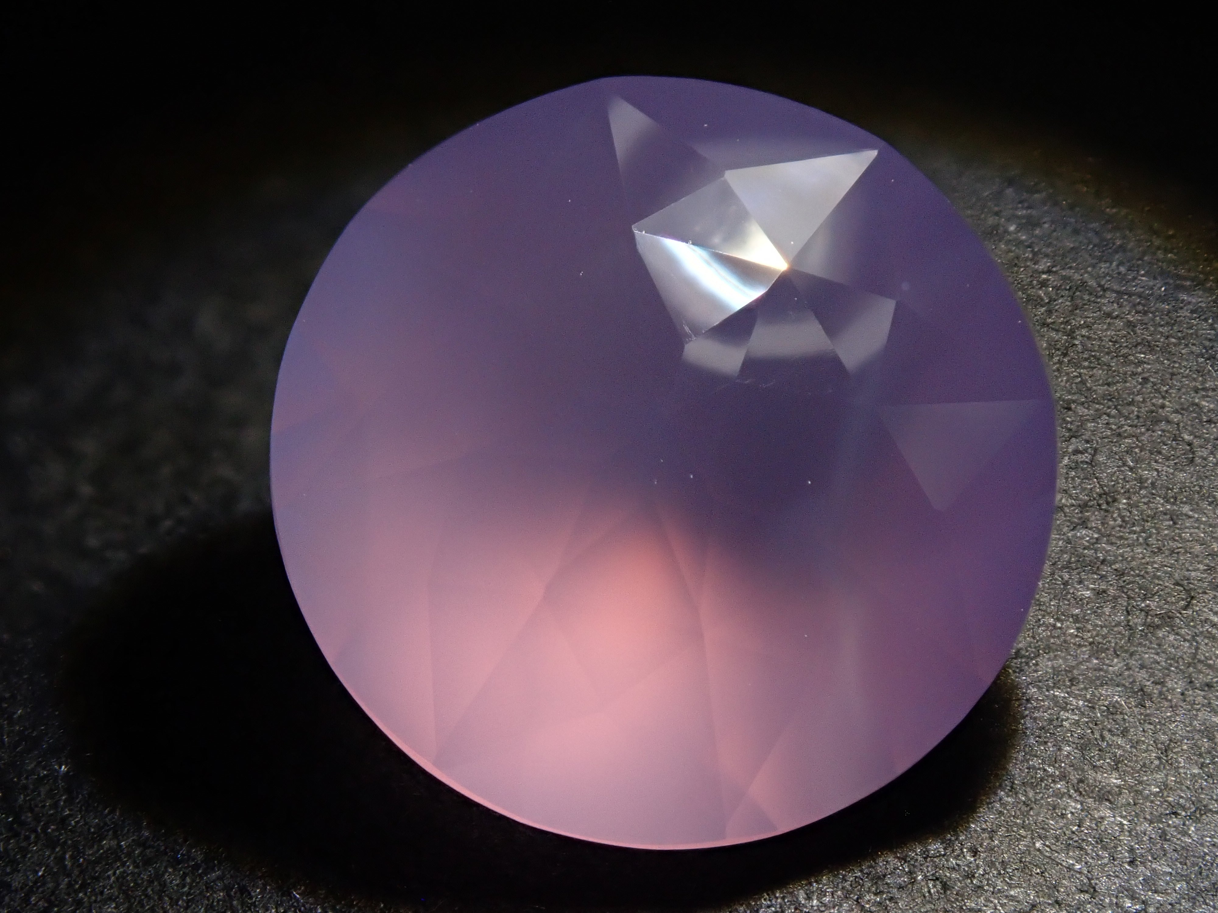 【カメリアカット】パープルカルセドニー 12mm/4.959ct《コラボ》ルース ワッペン付