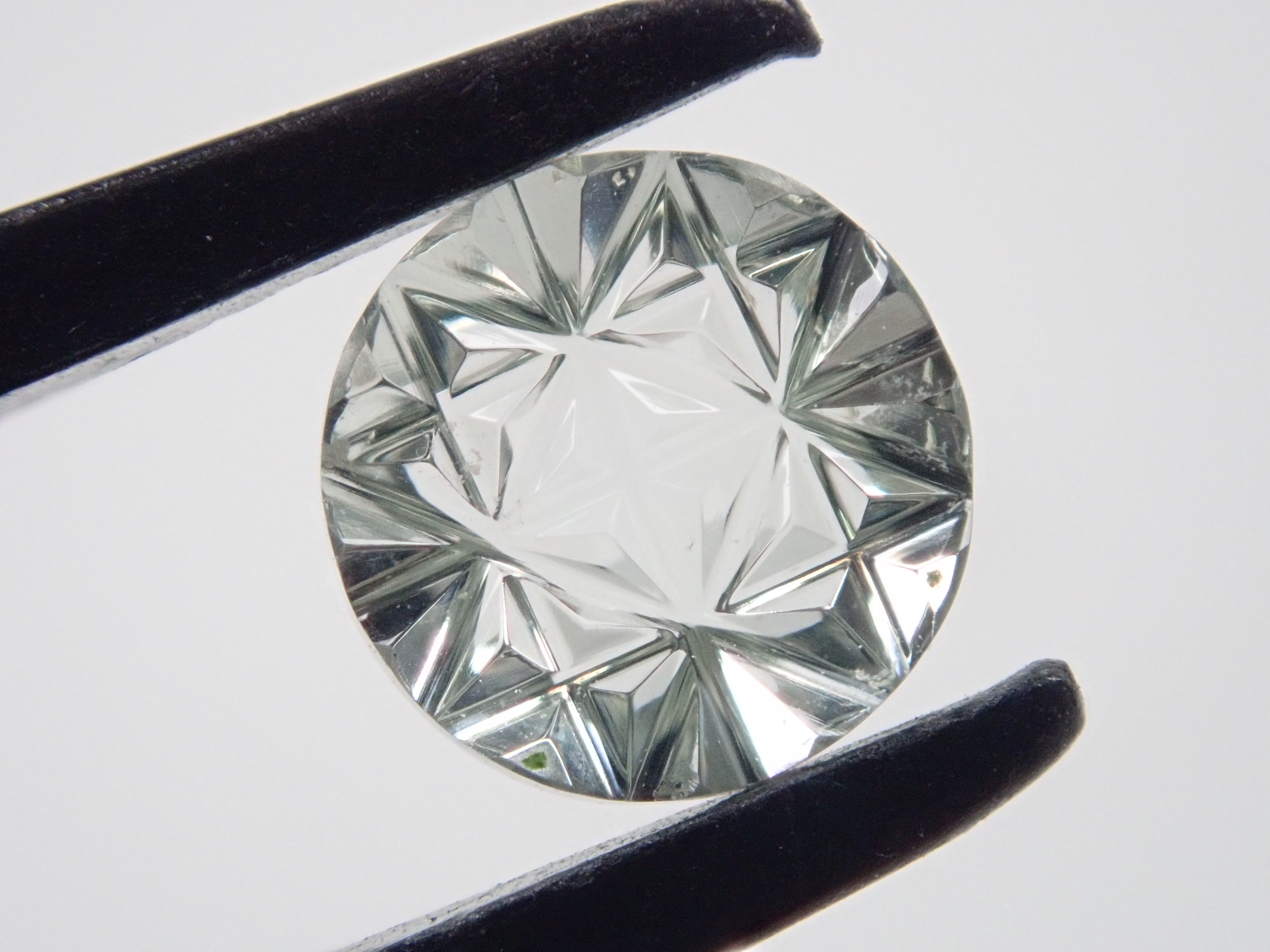 【甲州貴石切子plusthree】グリーンクォーツ 6mm/0.737ctルース ワッペン付
