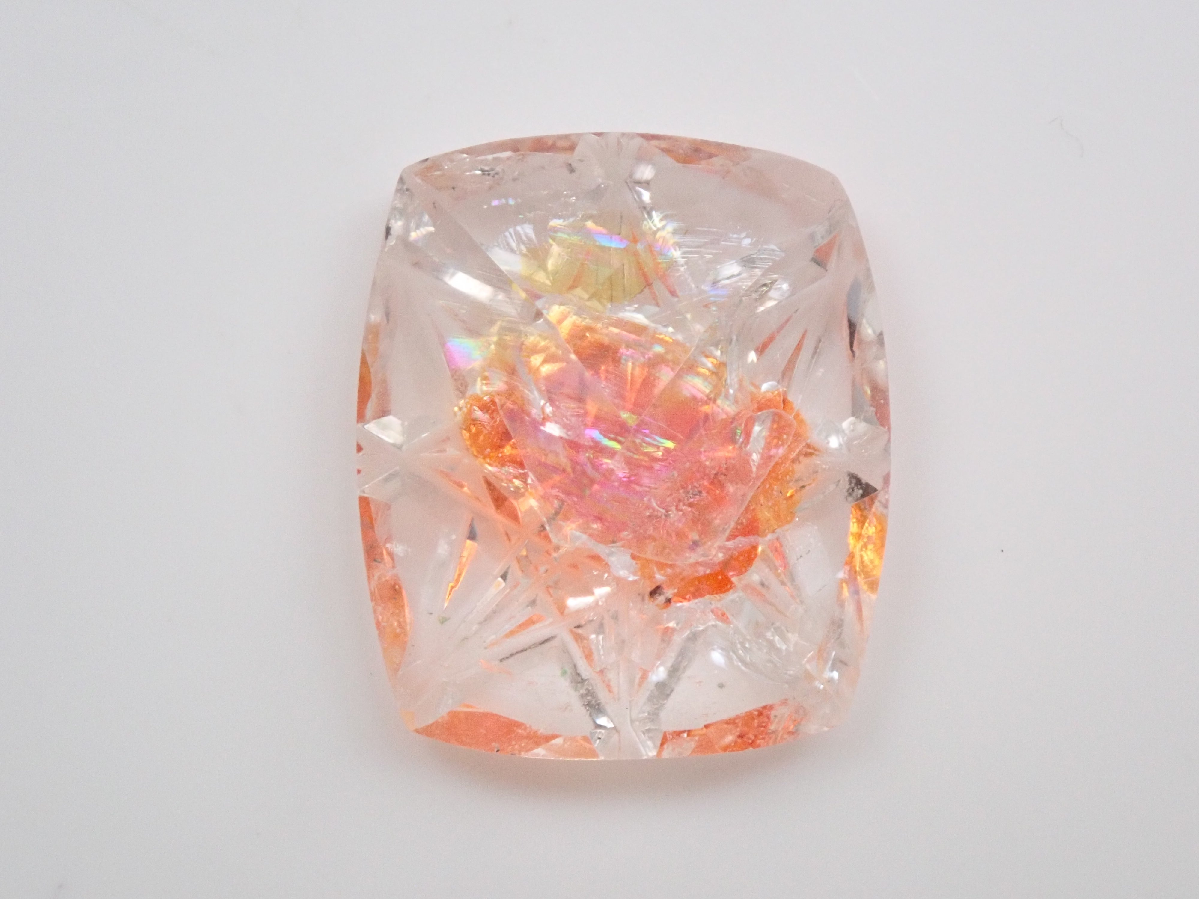 【甲州貴石切子】ライモナイトインクォーツ(オーロラクォーツ) 8.229ct《コラボ》ルース ワッペン付