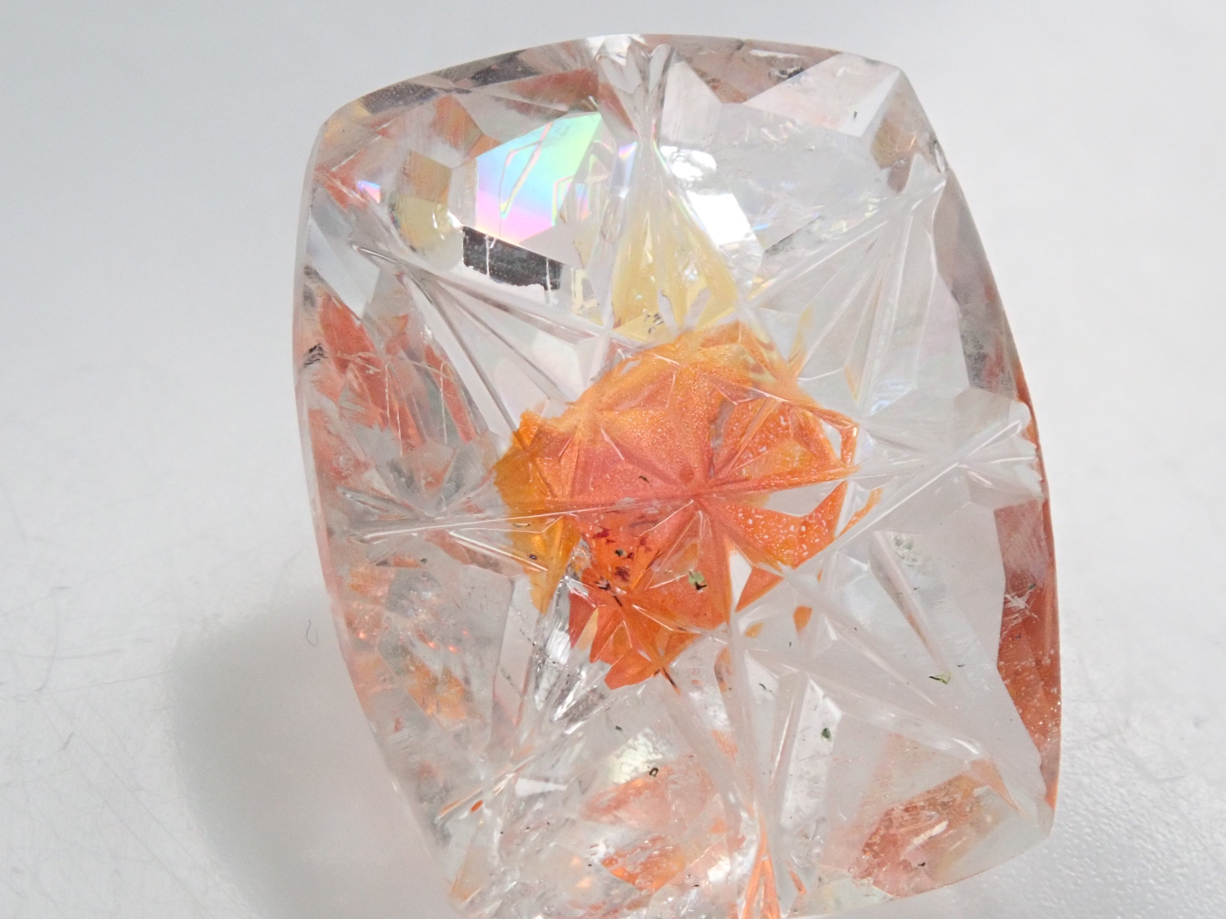 【甲州貴石切子】ライモナイトインクォーツ(オーロラクォーツ) 8.229ct《コラボ》ルース ワッペン付
