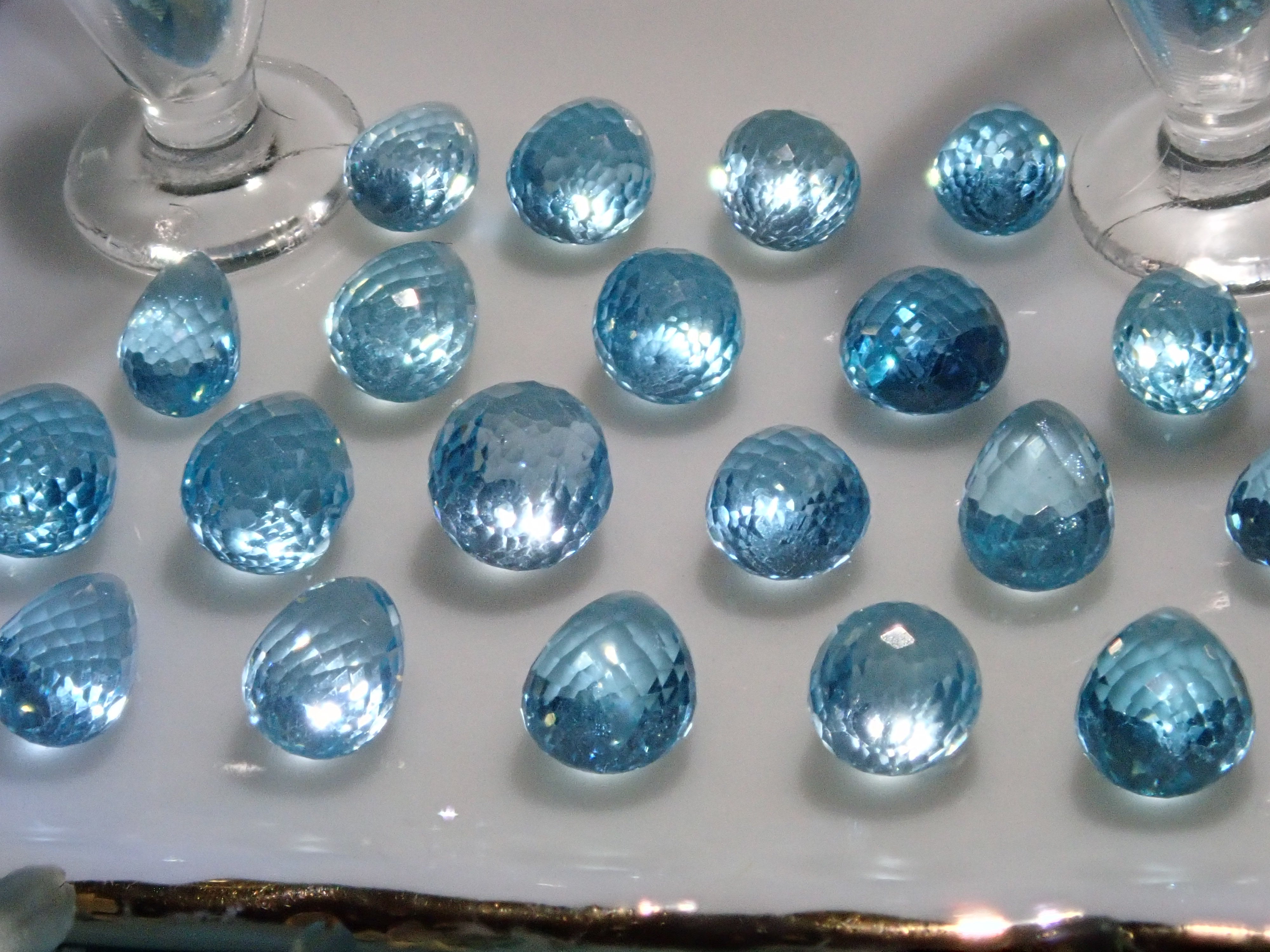 アパタイト1石ルース(ブリオレットカット,約4×5mm)