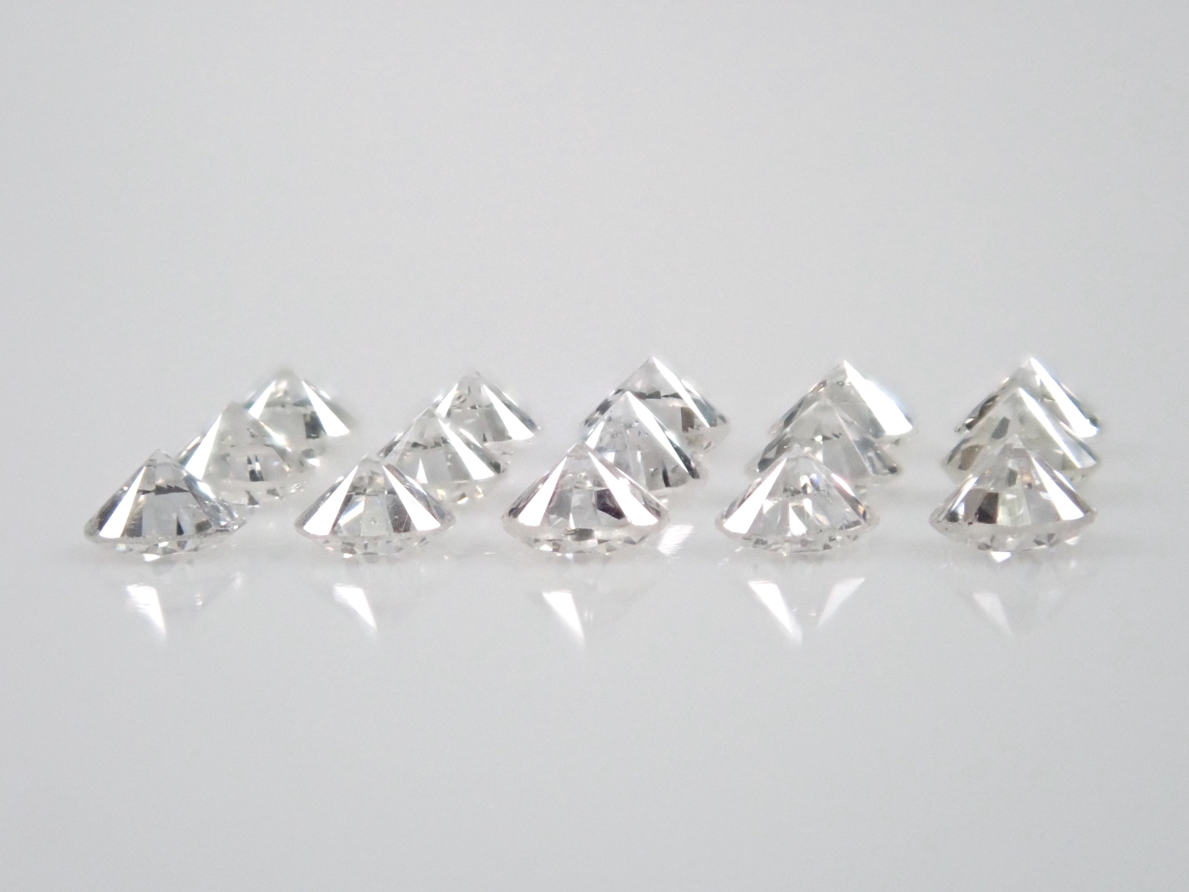 ジェムガチャ💎特殊蛍光ダイヤモンド1石(VS-SIクラス相当,2.0mm)