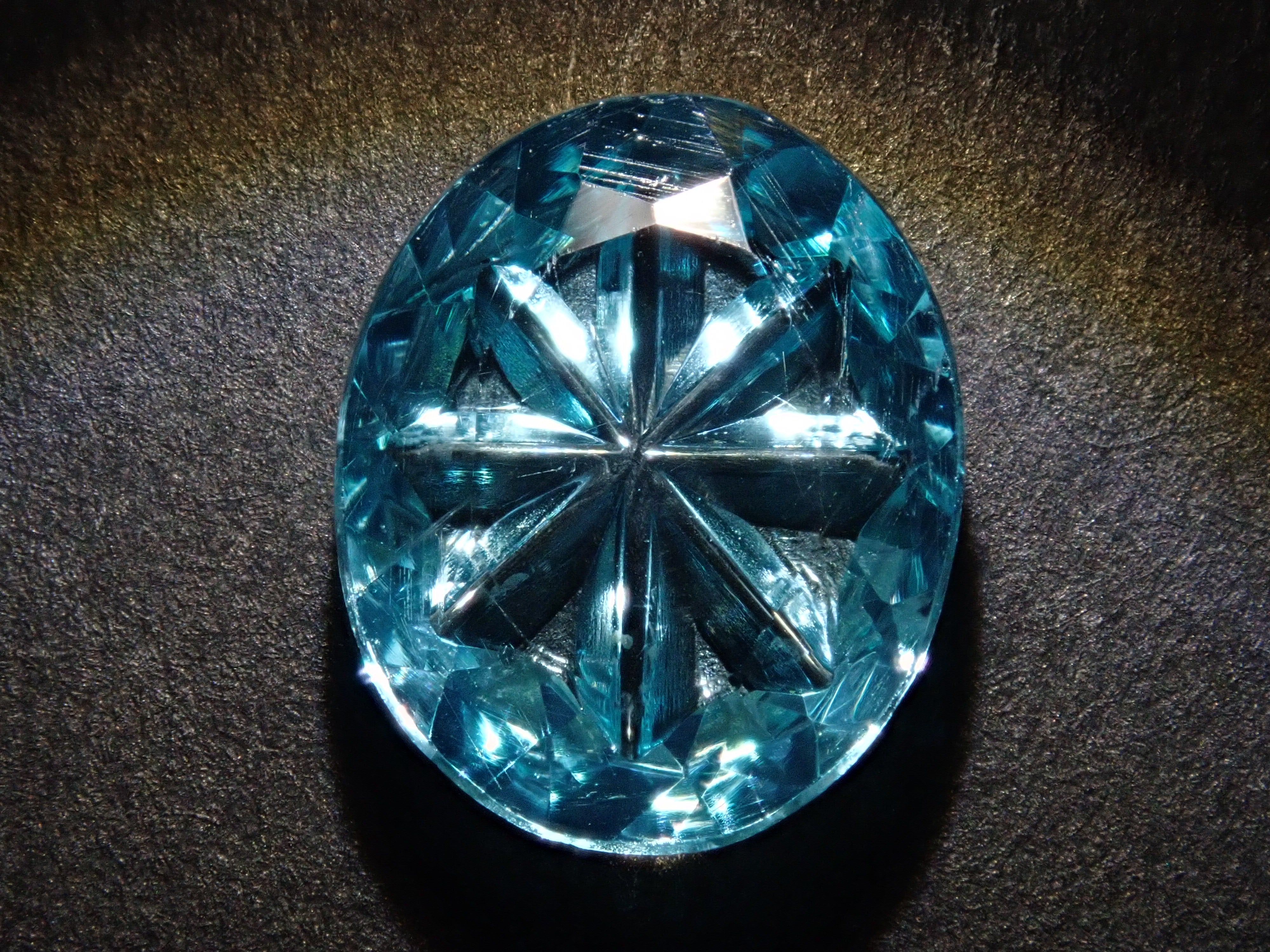 【甲州貴石切子】アパタイト 1.990ctルース