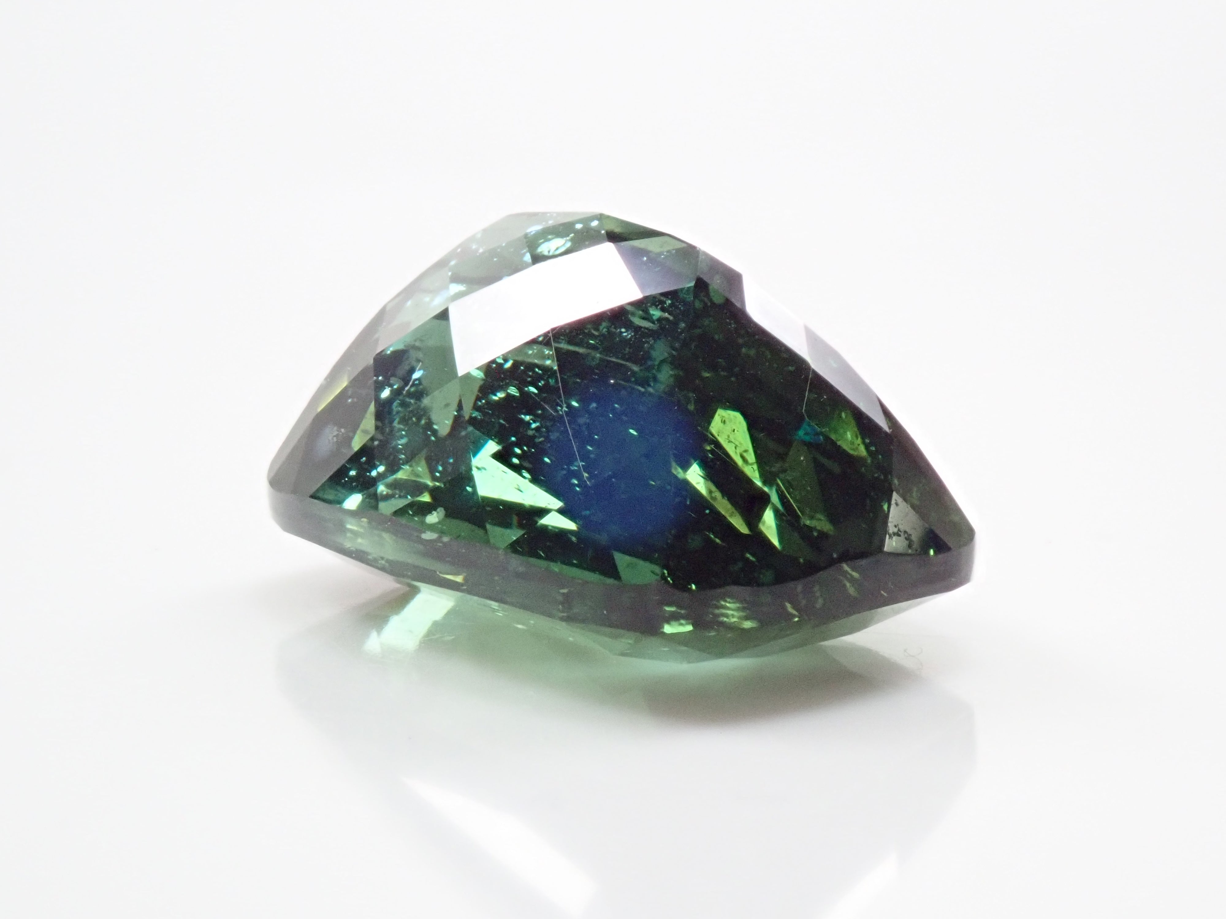 【12541121掲載】アパタイト 19.863ctルース