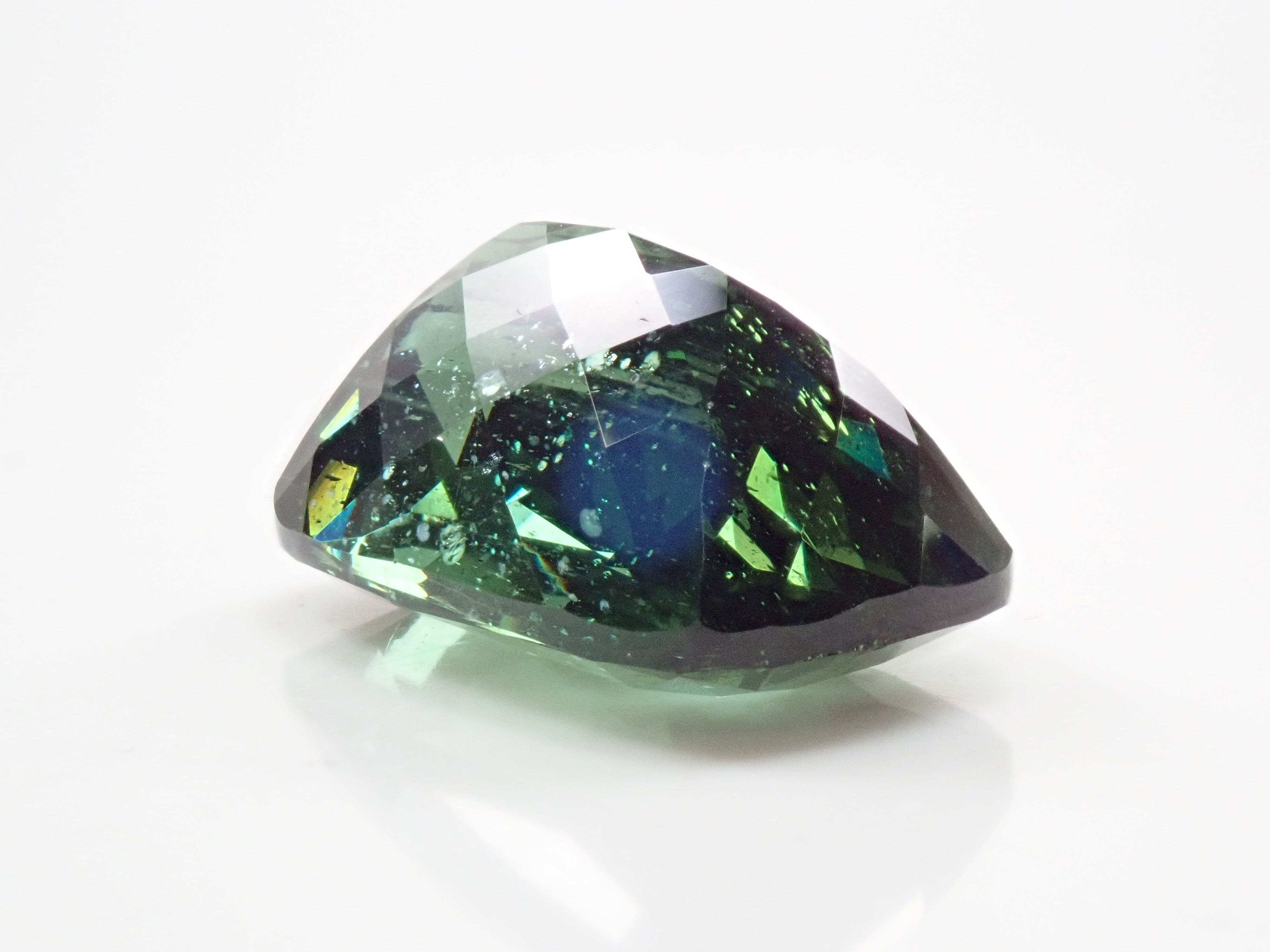 【抽選販売_20260310_11】マダガスカル産アパタイト 19.863ctルース