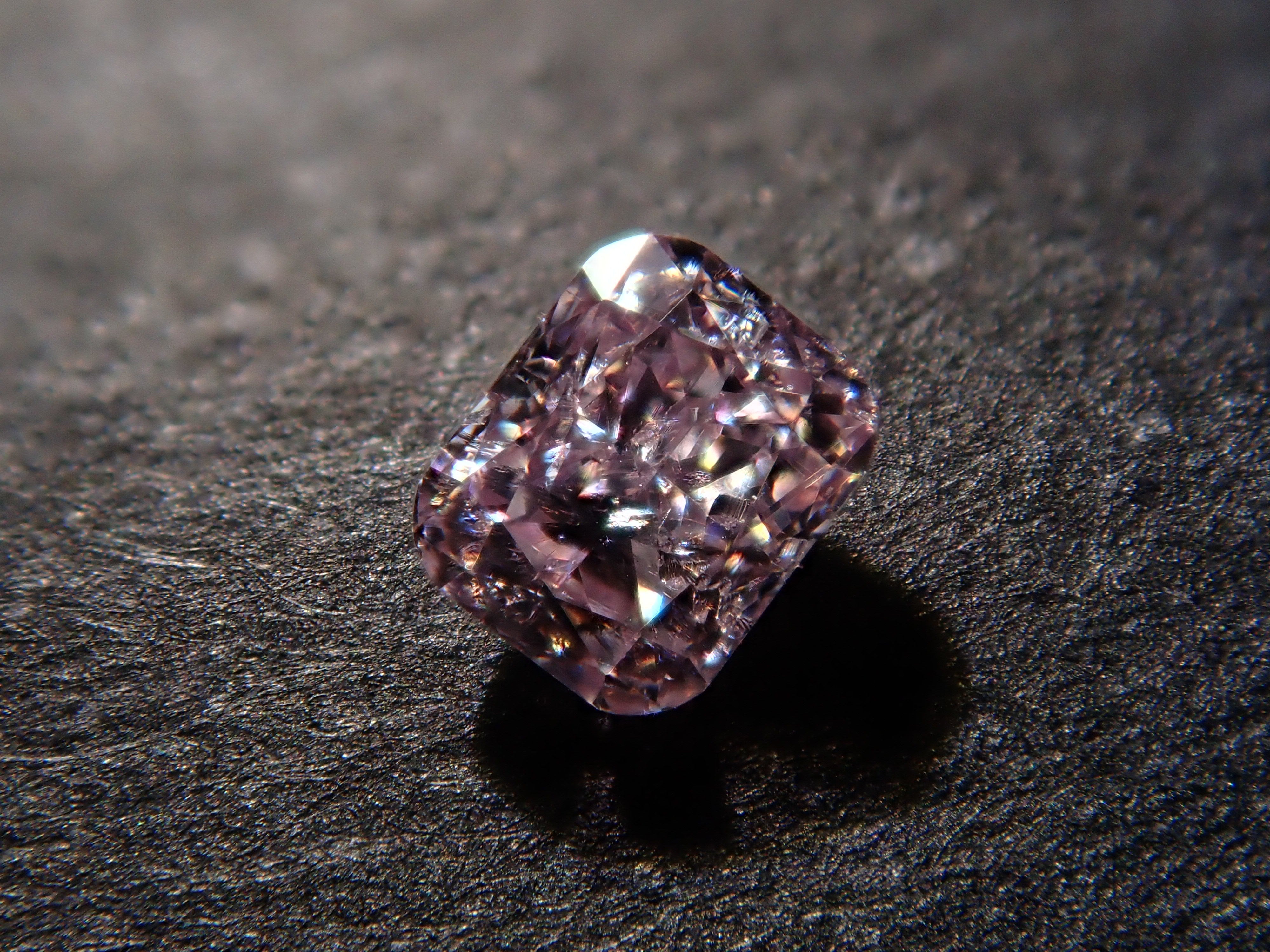 【32501452掲載】ピンクダイヤモンド 0.074ctルース(FANCY LIGHT PURPLISH PINK, I-1)