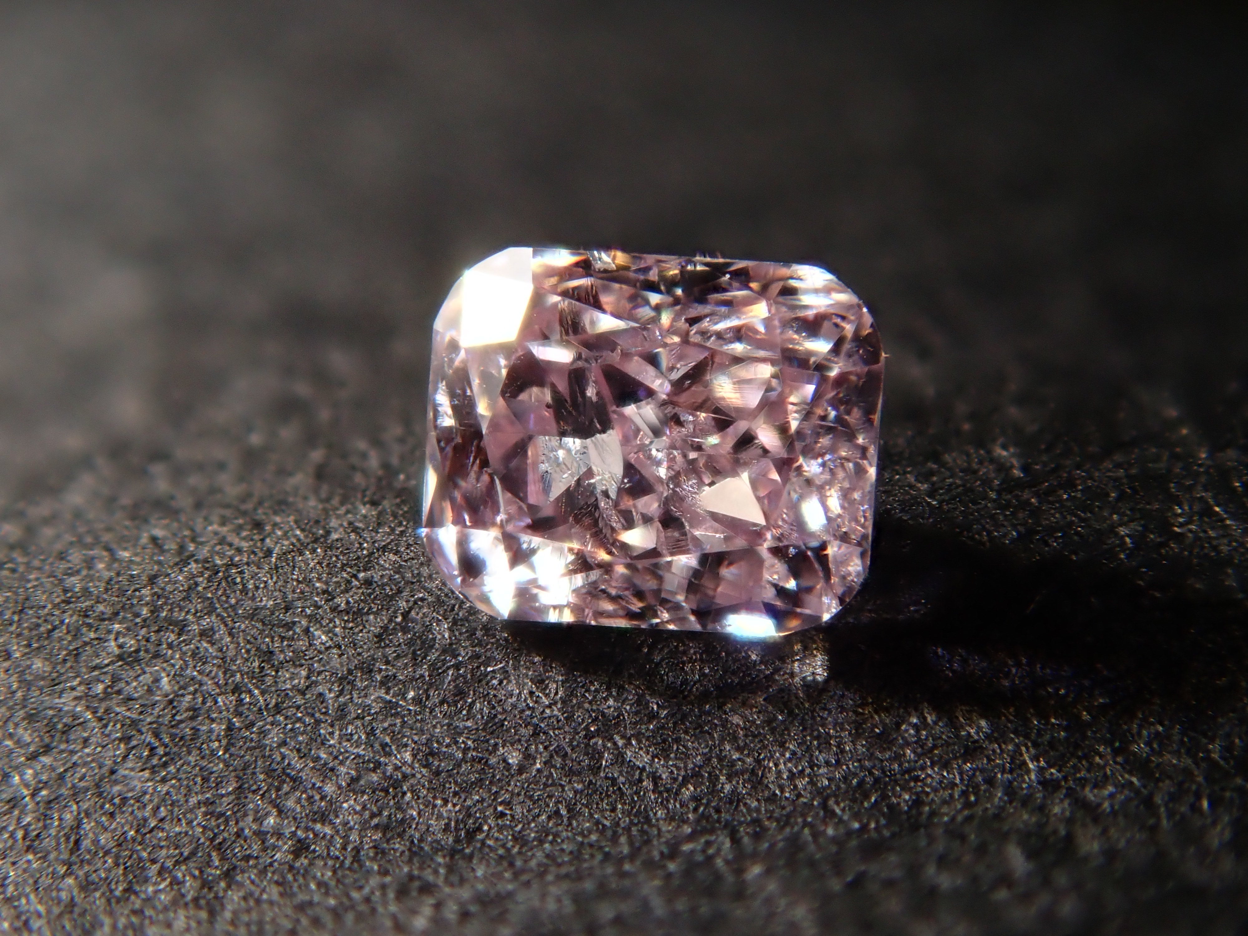 【32501452掲載】ピンクダイヤモンド 0.074ctルース(FANCY LIGHT PURPLISH PINK, I-1)