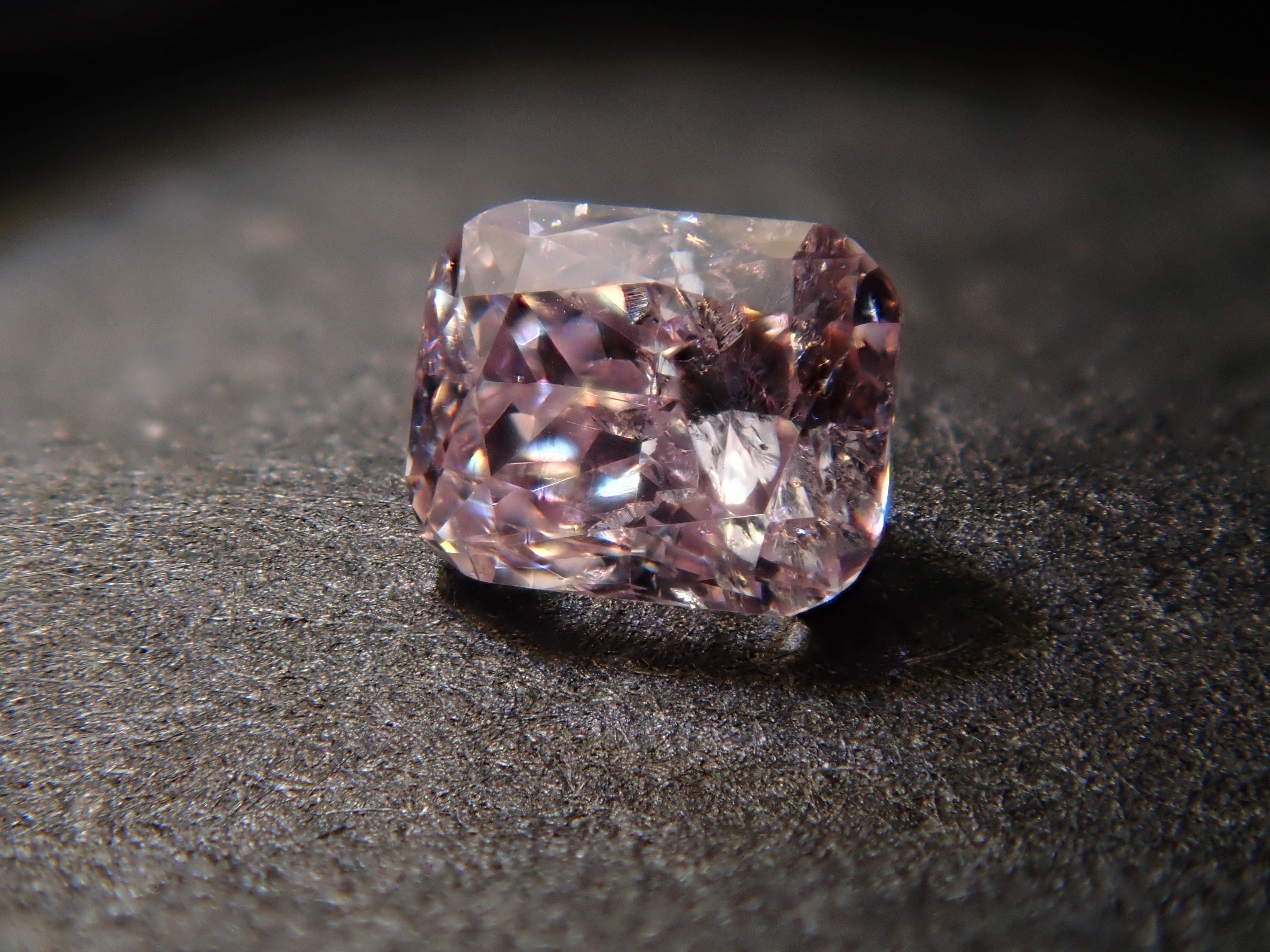【32501452掲載】ピンクダイヤモンド 0.074ctルース(FANCY LIGHT PURPLISH PINK, I-1)