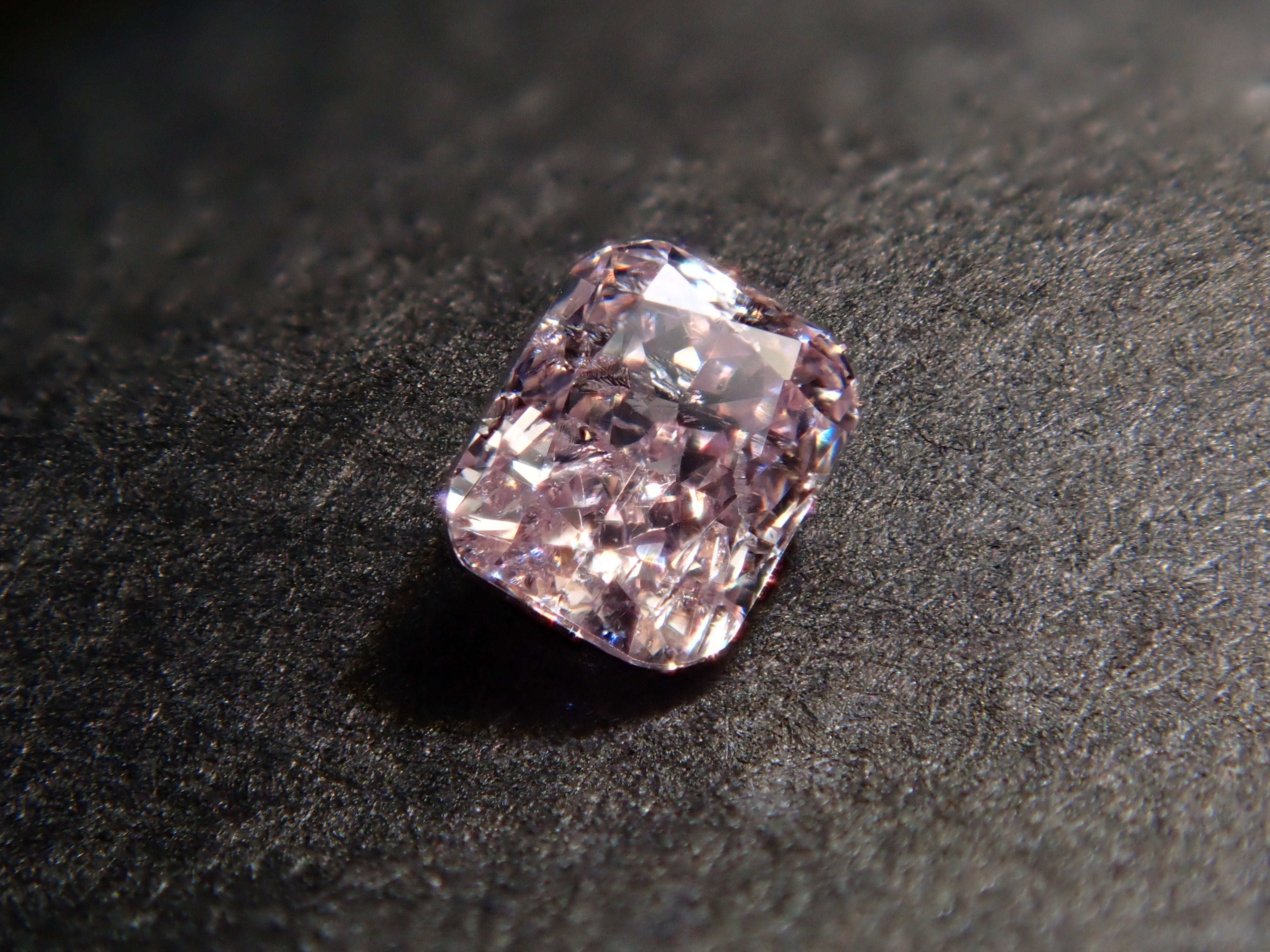 【32501452掲載】ピンクダイヤモンド 0.074ctルース(FANCY LIGHT PURPLISH PINK, I-1)