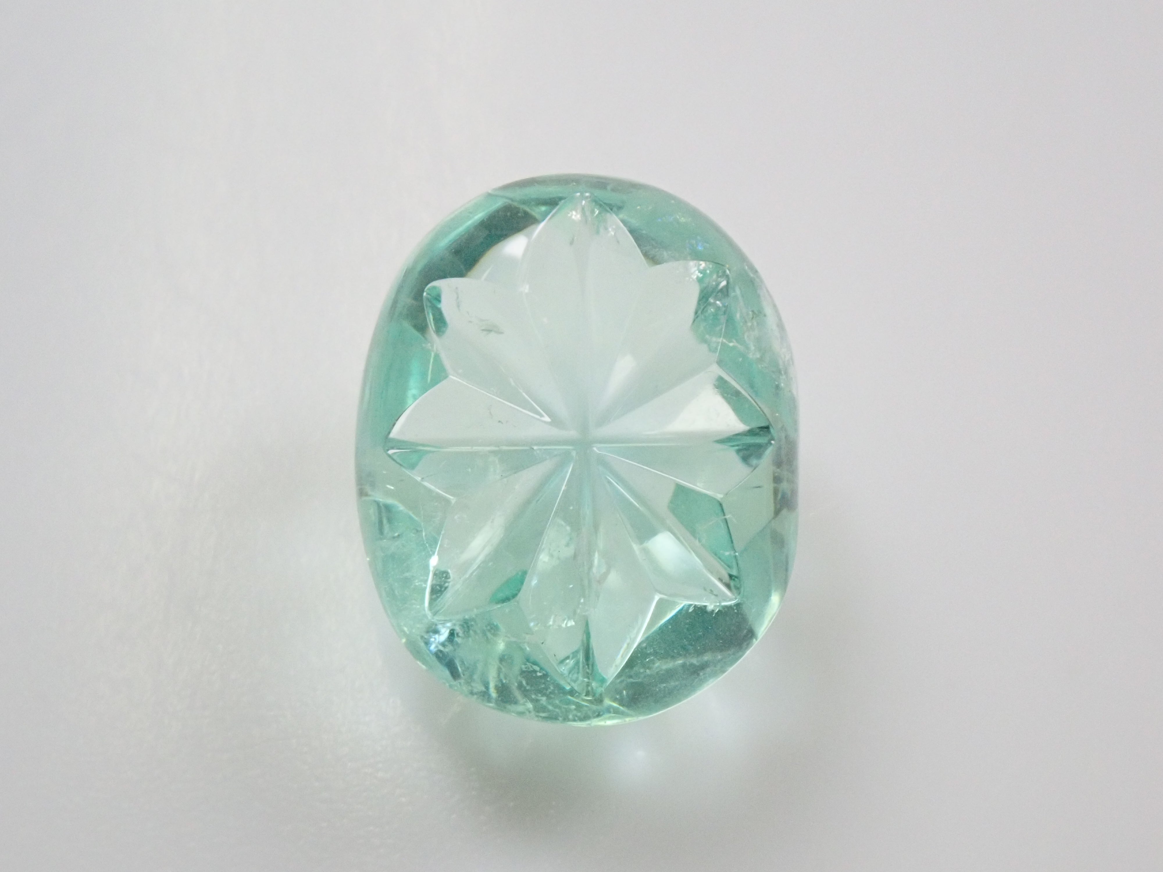 【甲州貴石切子】コロンビア産エメラルド 2.472ct《コラボ》ルース(チェッカーボード×昴) ワッペン付