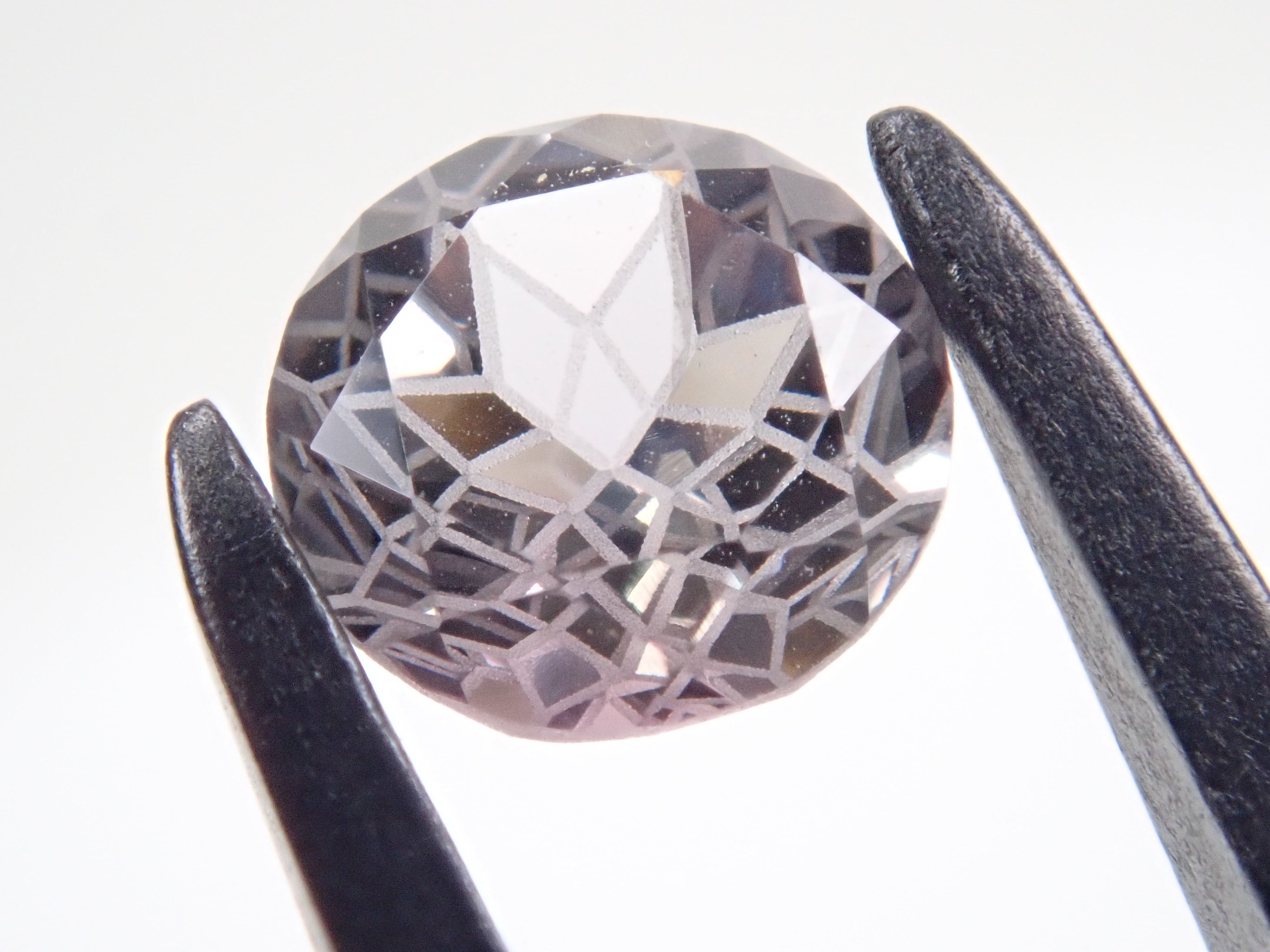 【ダンデライオンカット】グレイパープルスピネル 6mm/1.011ctルース《コラボ》 日独鑑 ワッペン付