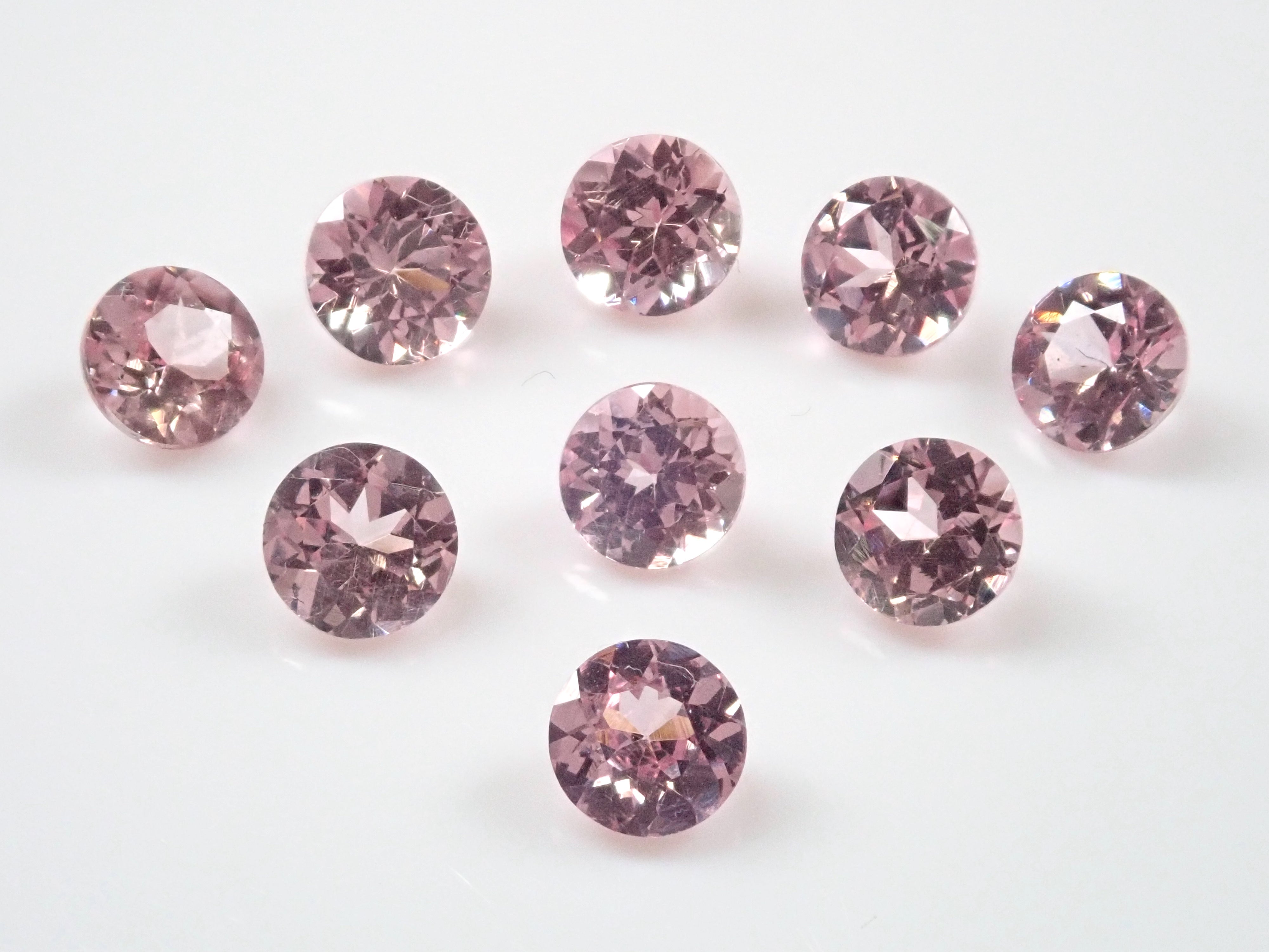 《数量限定》ドラゴンガーネット1石(4.0mm,ラウンドカット)