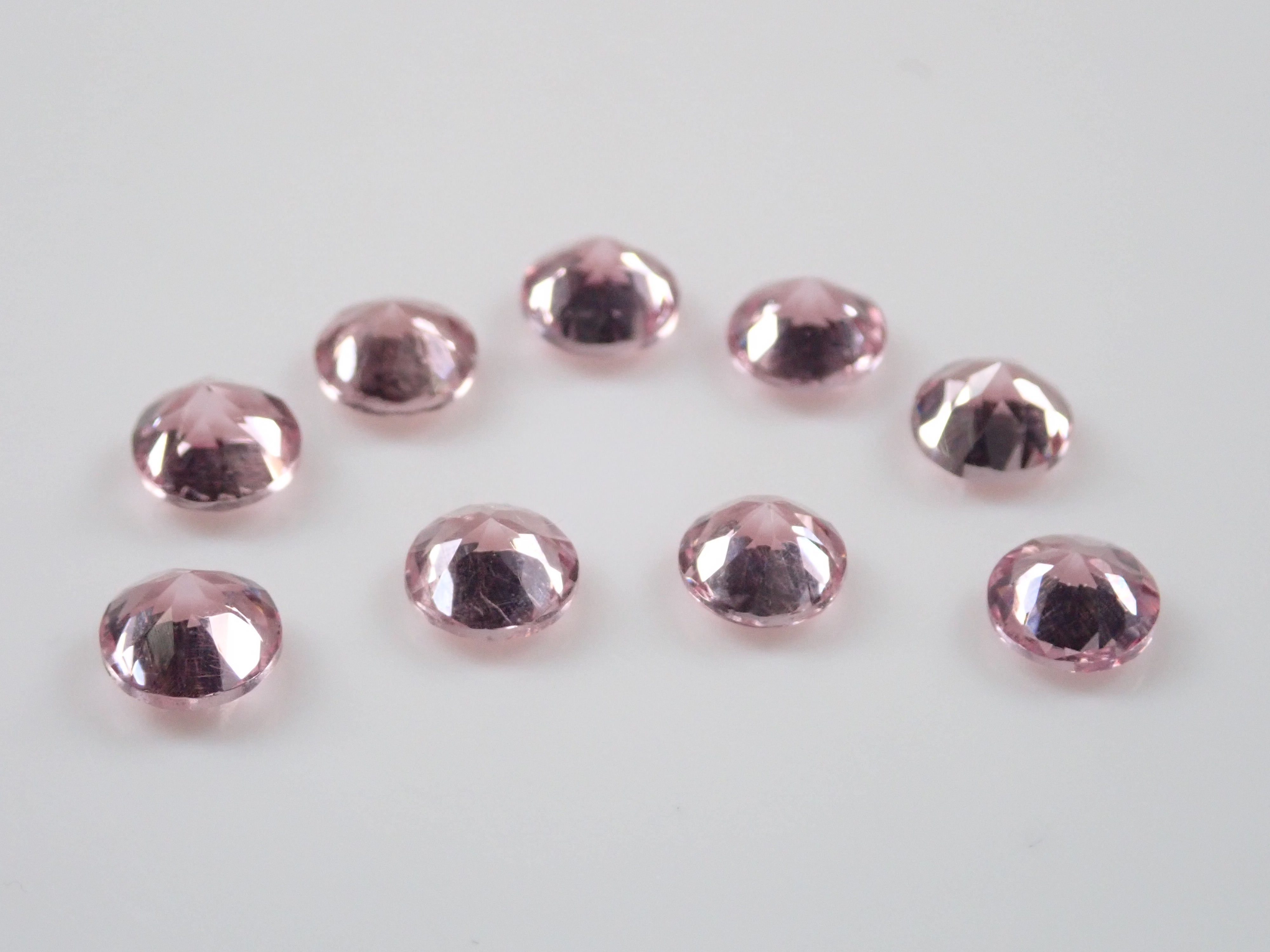 《数量限定》ドラゴンガーネット1石(4.0mm,ラウンドカット)