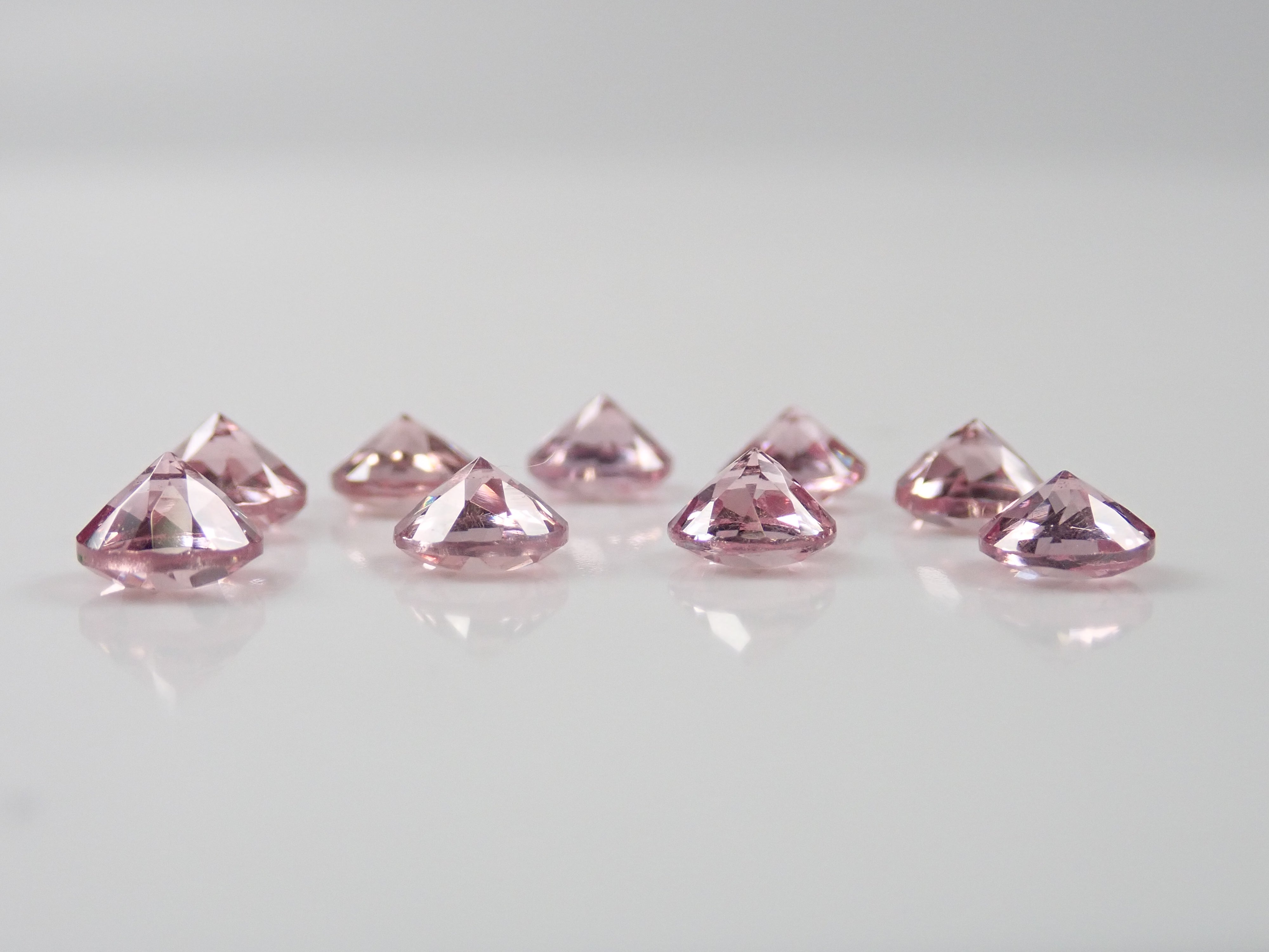 《数量限定》ドラゴンガーネット1石(4.0mm,ラウンドカット)