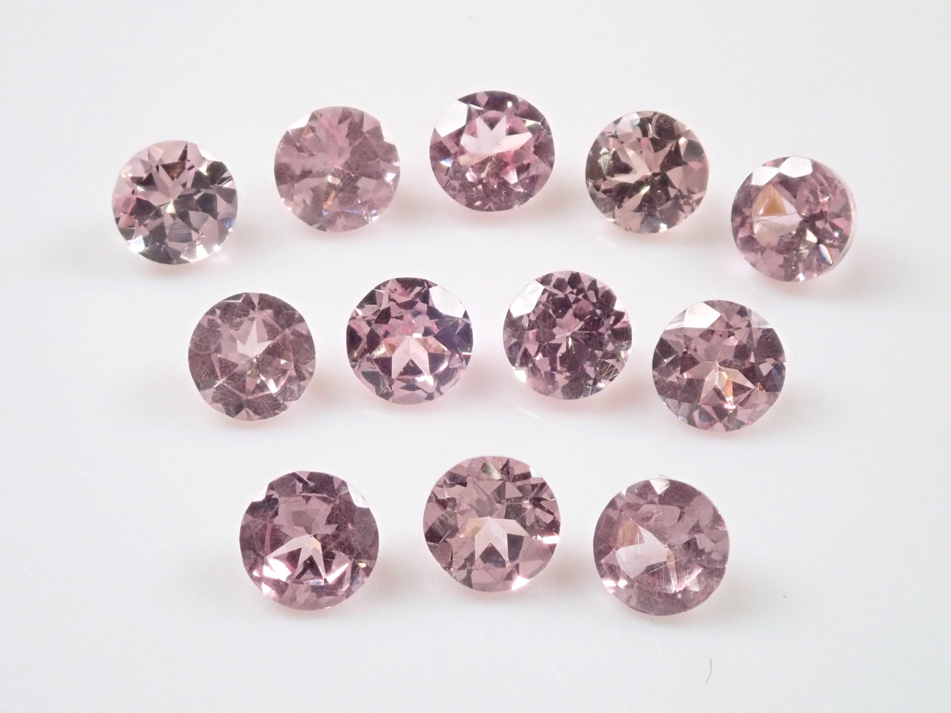 【10/11 22時販売】ドラゴンガーネット1石(3.5mm,ラウンドカット)《複数購入割引有》