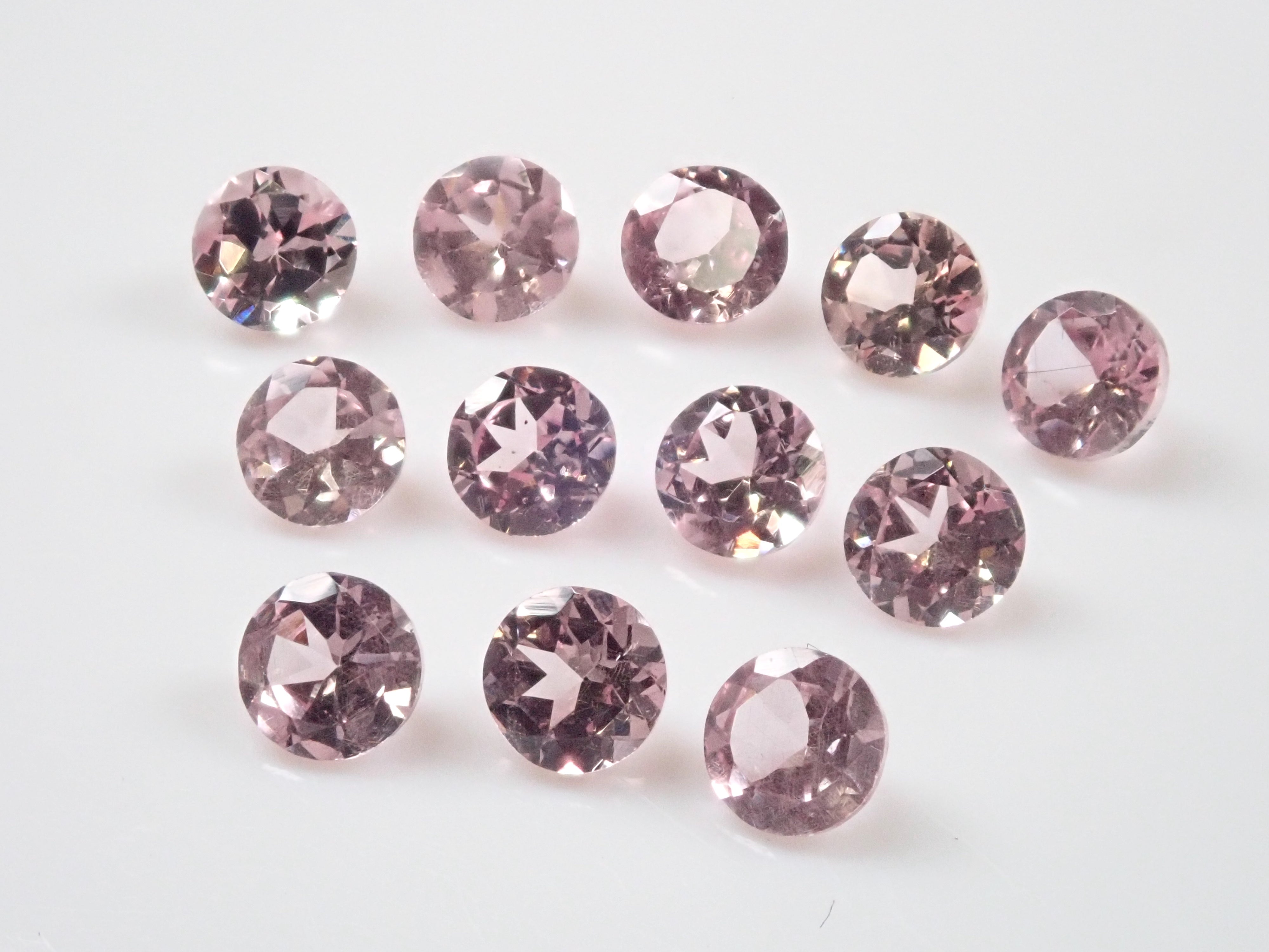 【10/11 22時販売】ドラゴンガーネット1石(3.5mm,ラウンドカット)《複数購入割引有》