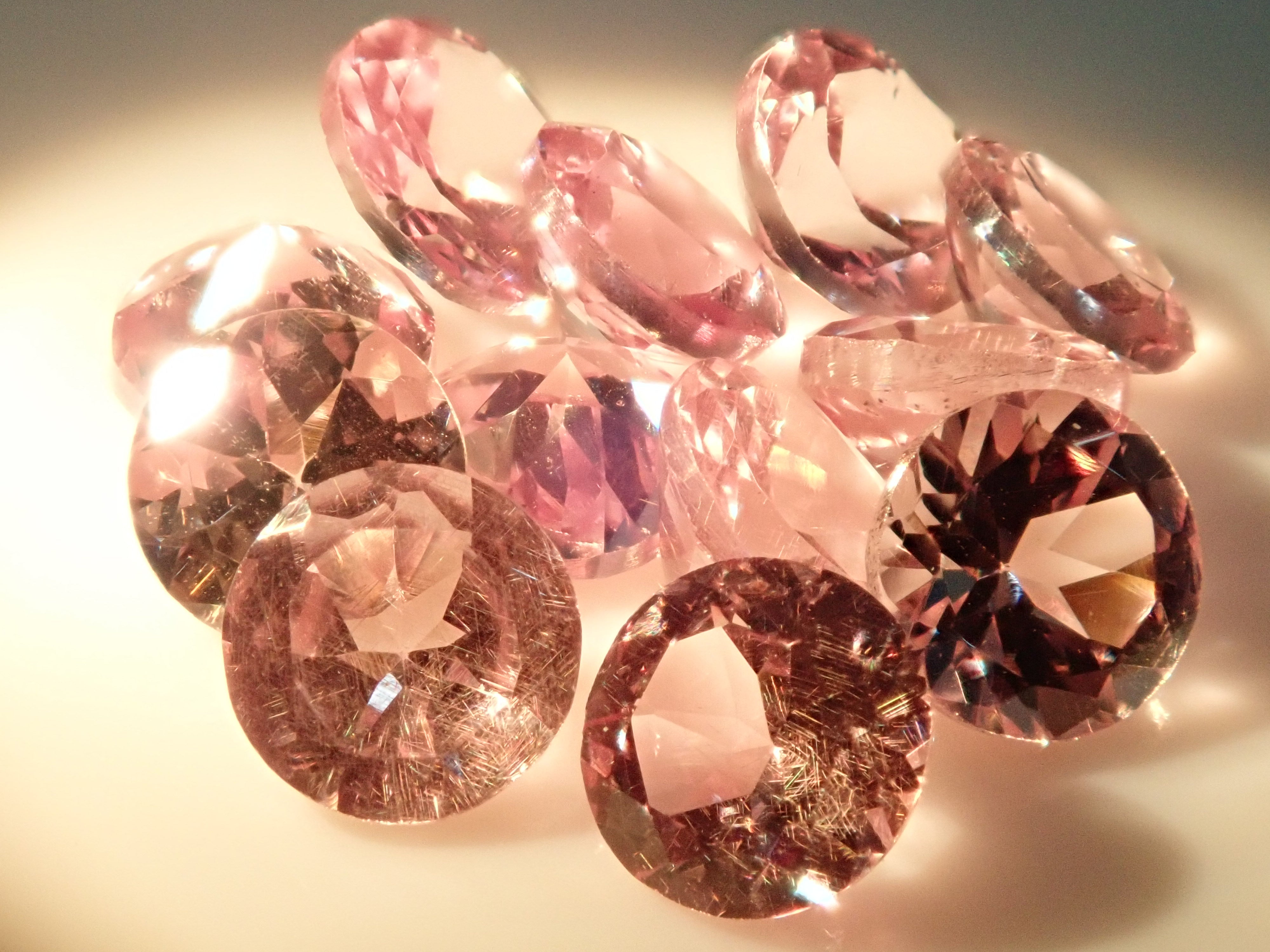 【10/11 22時販売】ドラゴンガーネット1石(3.5mm,ラウンドカット)《複数購入割引有》