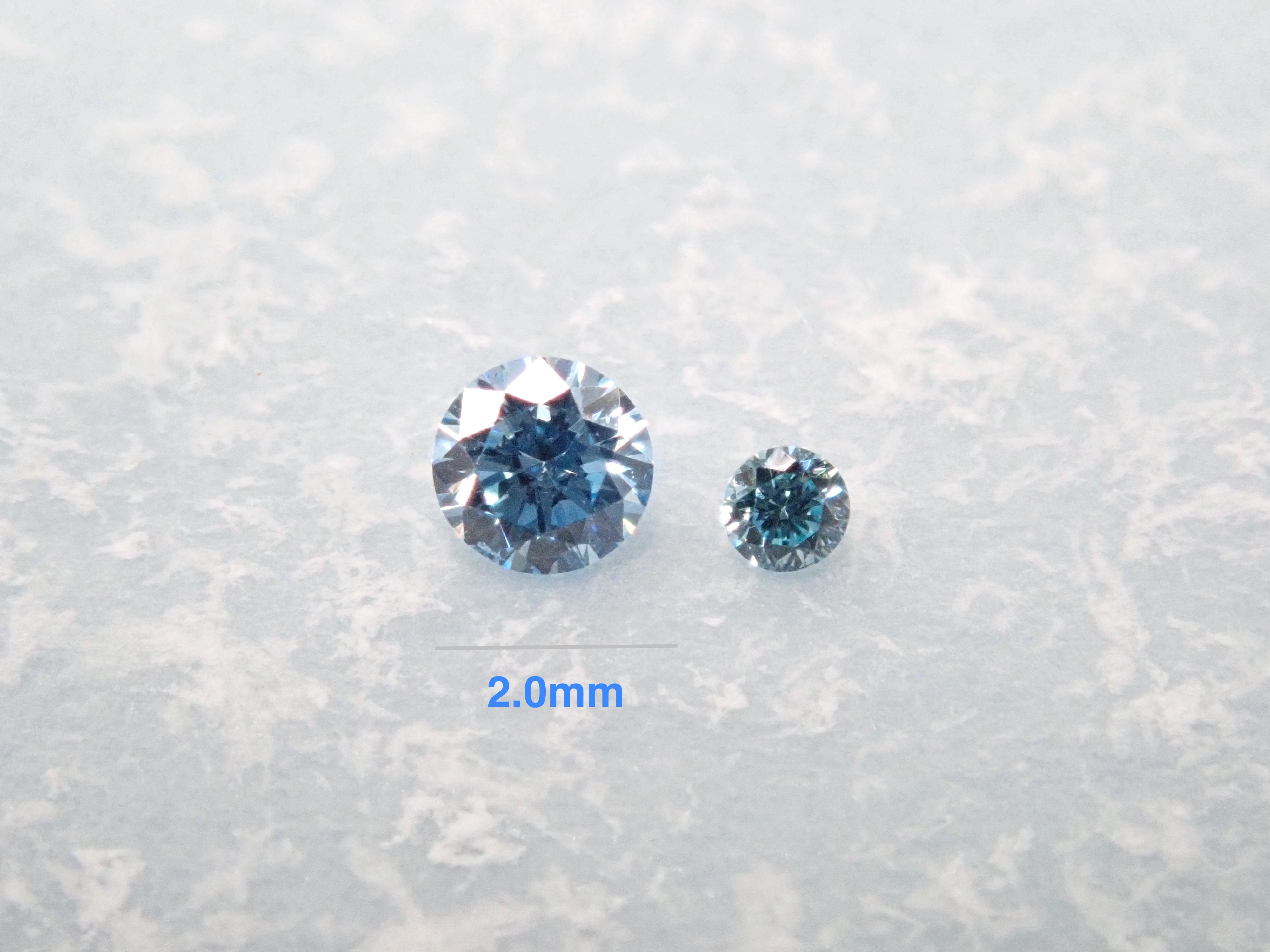 冰藍色鑽石1.2mm或2.0mm 1顆(VS級同等,圓形切割)《可多次購買折扣》