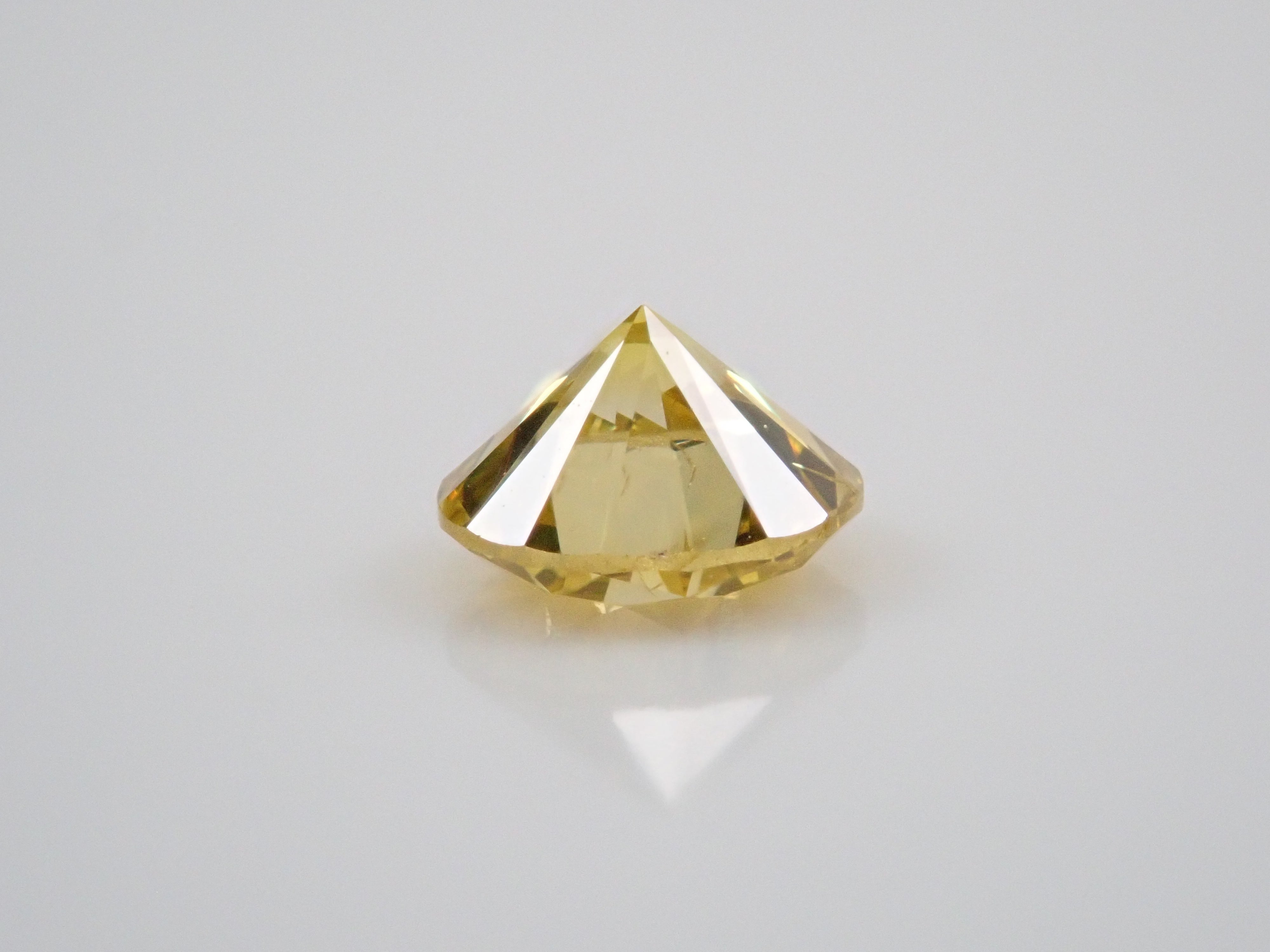 イエローダイヤモンド(トリートメント) 0.247ctルース(FANCY INTENSE GREENISH YELLOW, SI2)