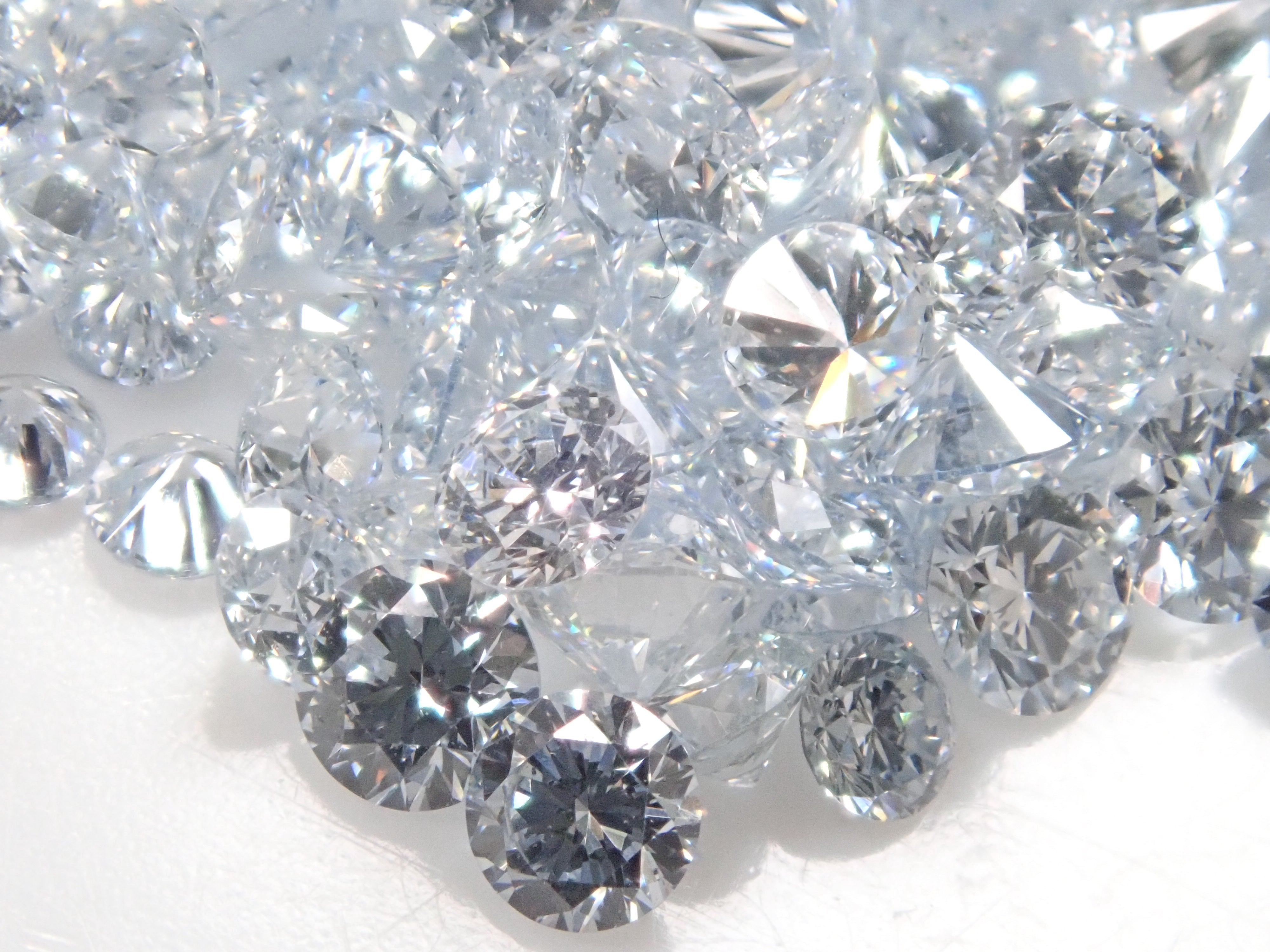 New Year's Lucky Bag 2025 Lab-grown Diamond (Synthetic Diamond) {HPHT Method} 1 Loose Stone {Multiple Purchase Discounts Available}