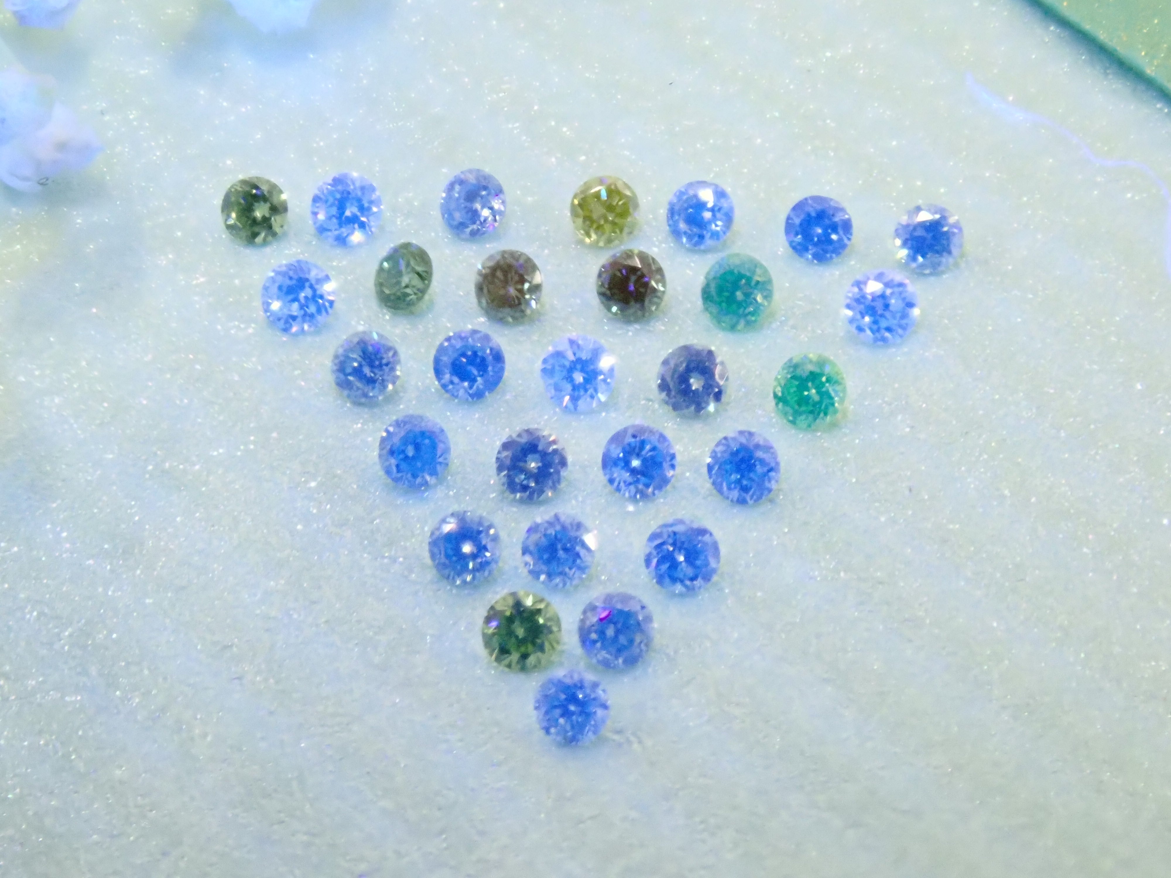 グリーンダイヤモンド(トリートメント)1石(約1.3mm)