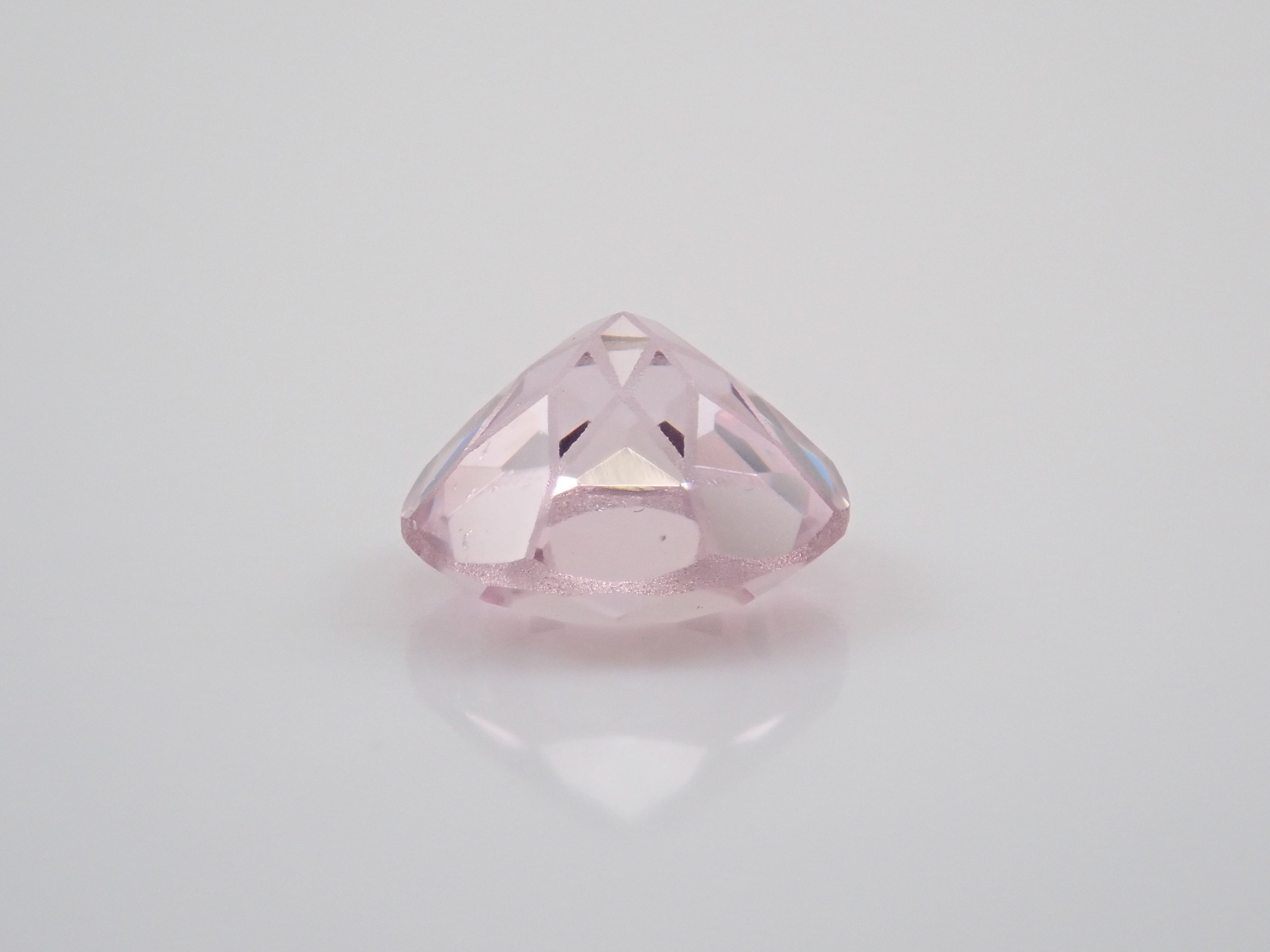 【ダンデライオンカット】ピンクスピネル 5.7mm/0.845ct ルース《コラボ》日独鑑 ワッペン付