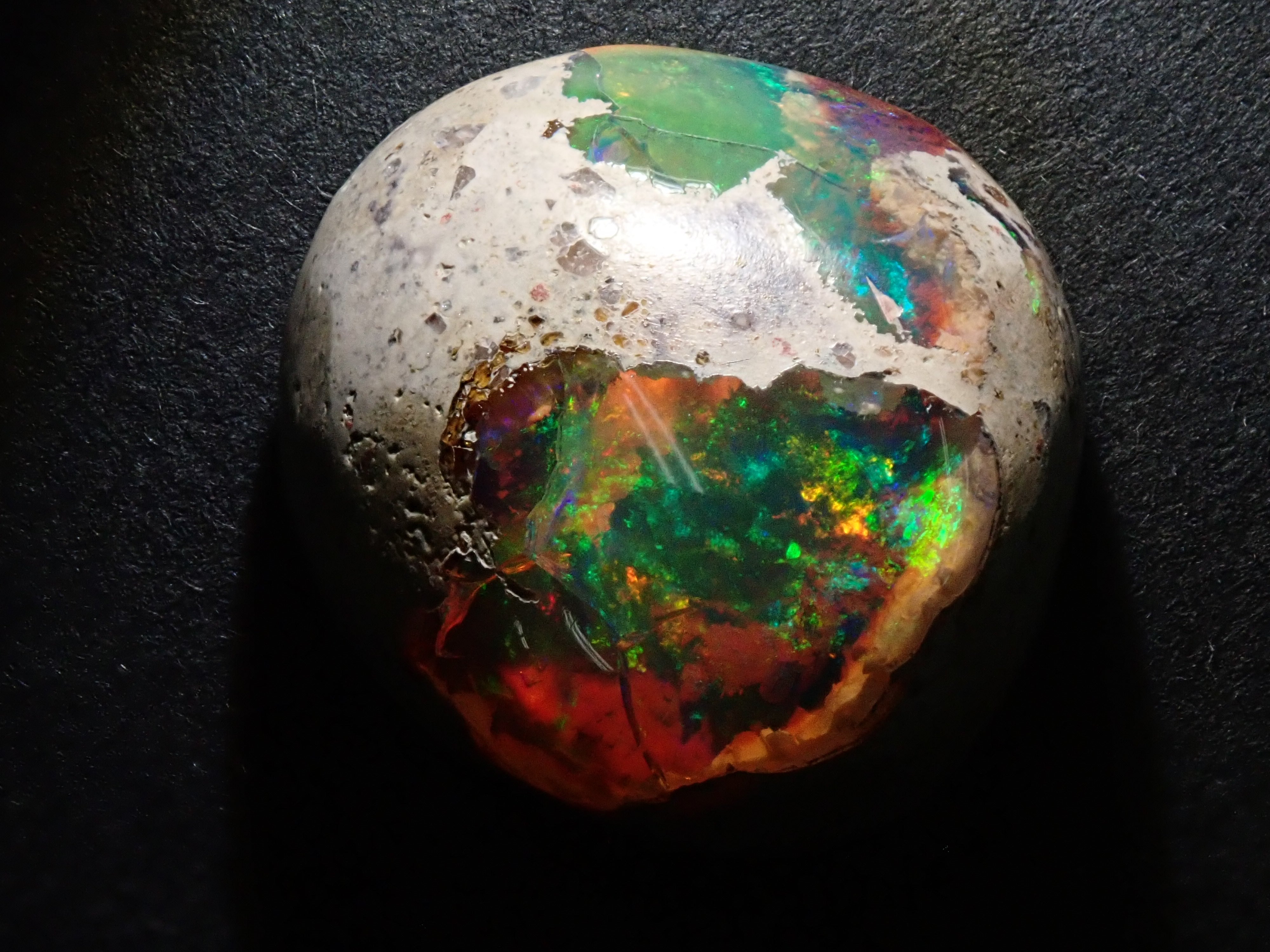 【12530283掲載】カンテラオパール 17.221ctルース