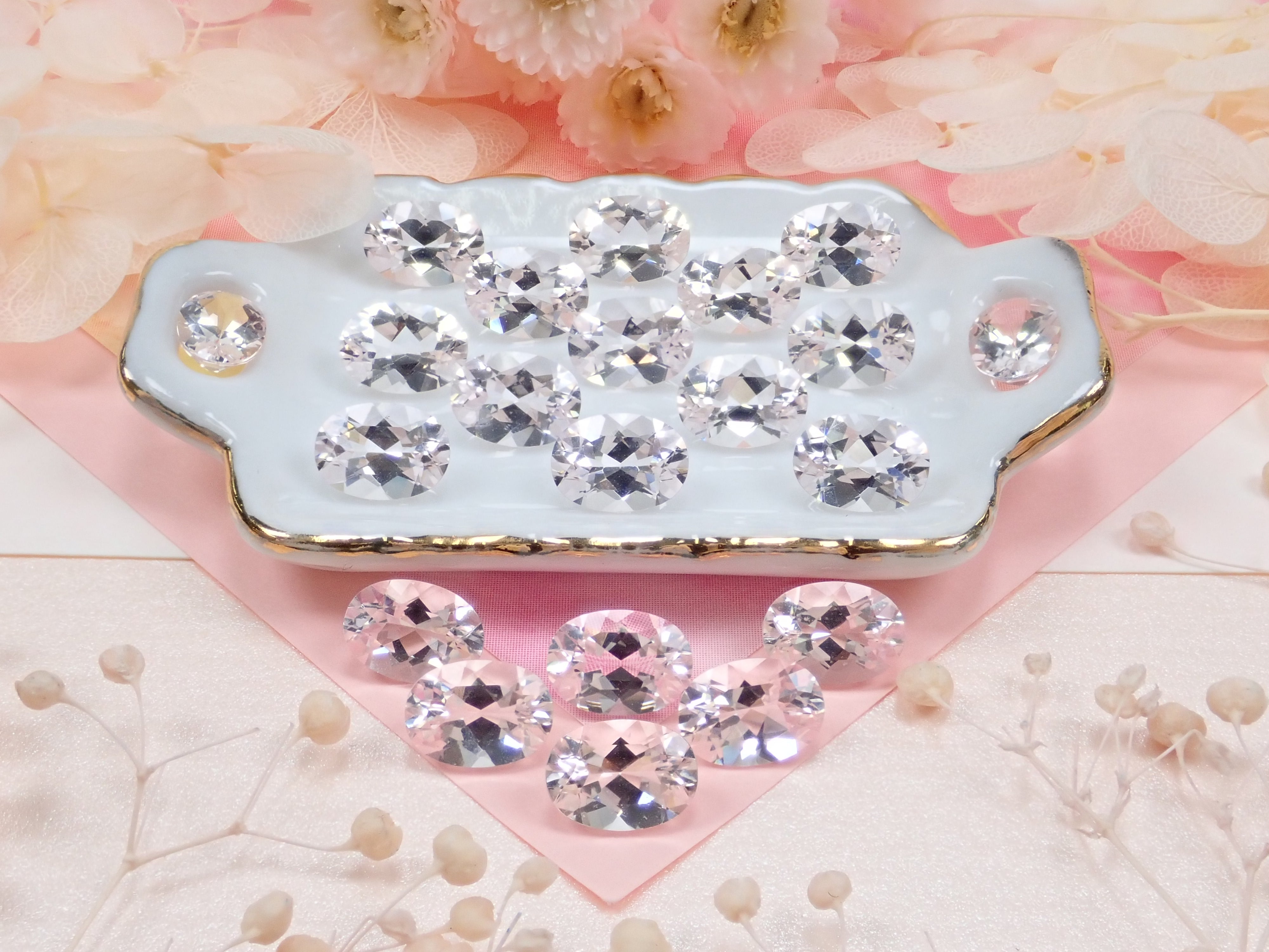 モルガナイト1石(オーバルカット,5×7mm)《4月新誕生石》