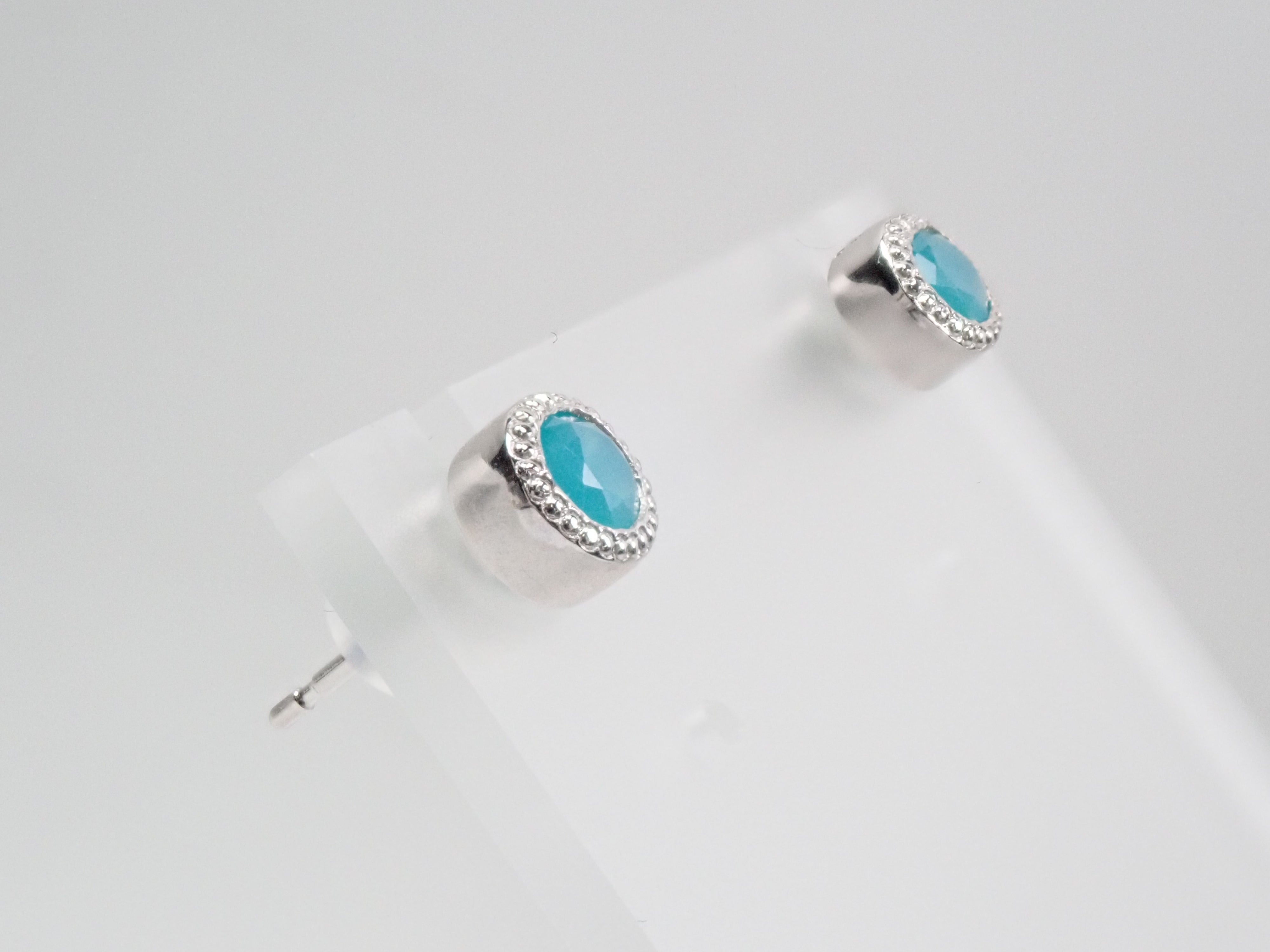 Pt950シーブルーカルセドニーピアス