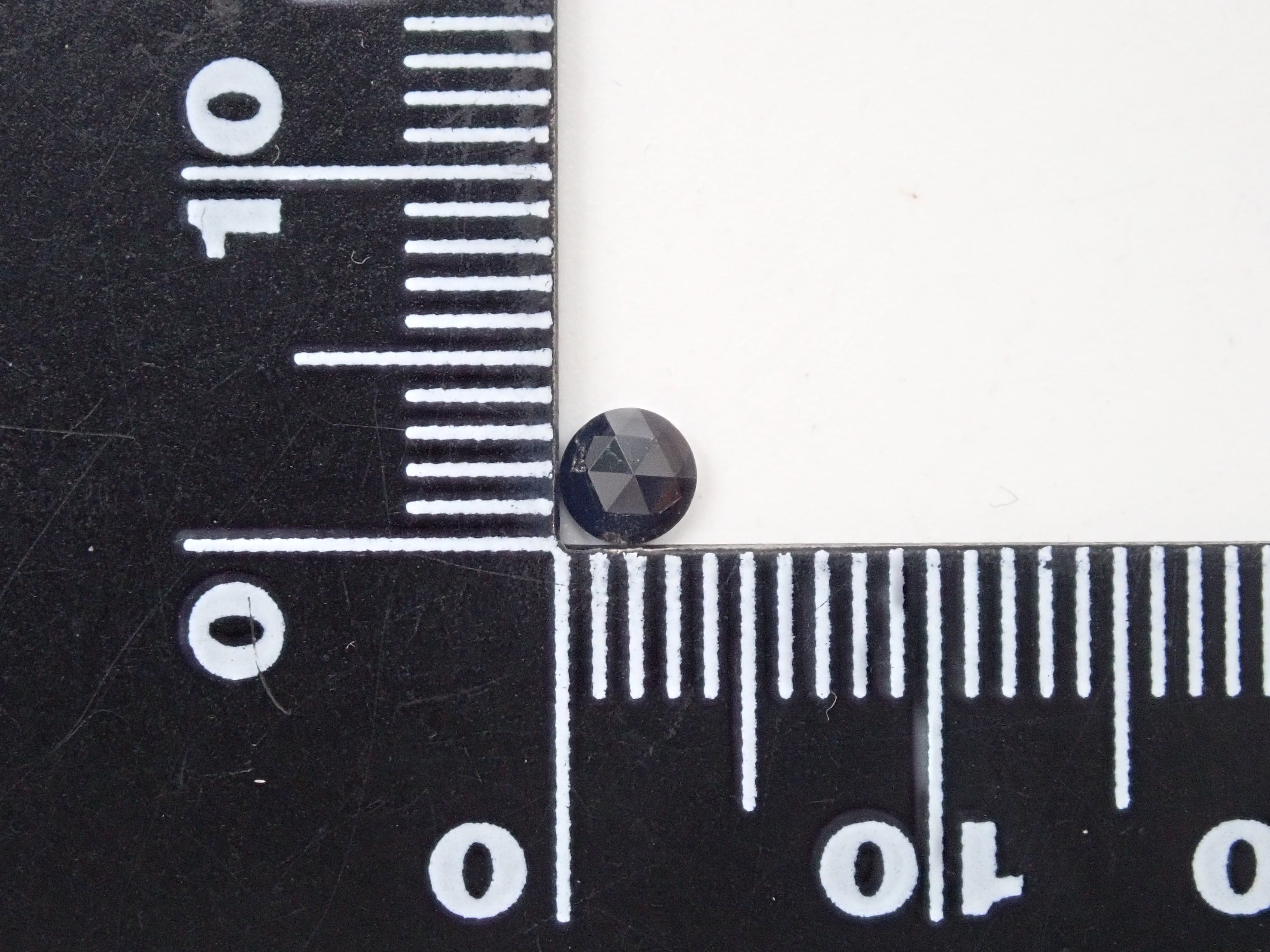 ブラックダイヤモンド 3.7mm/0.200ctルース(ローズカット)