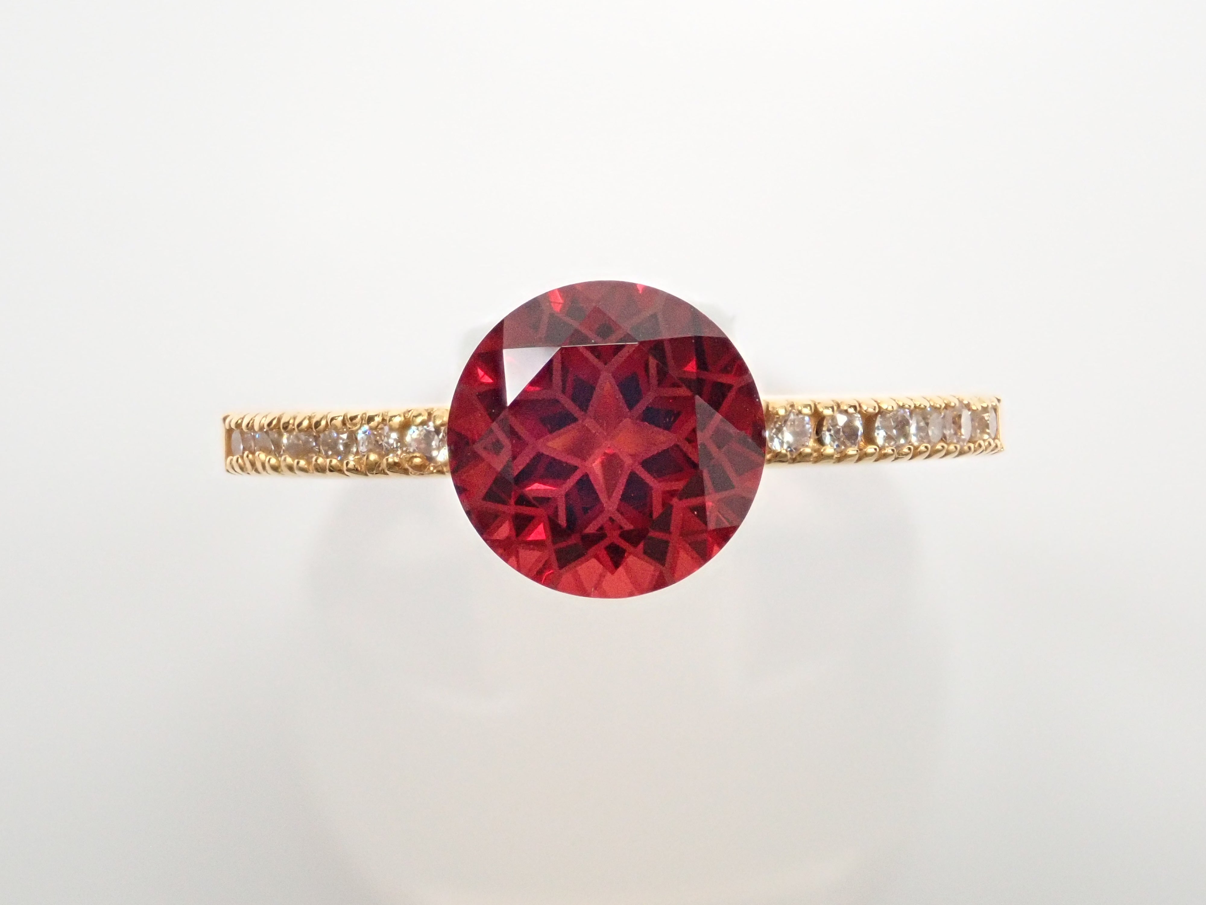 【ダンデライオンカット】アルマンディンガーネット 1.60ctルース