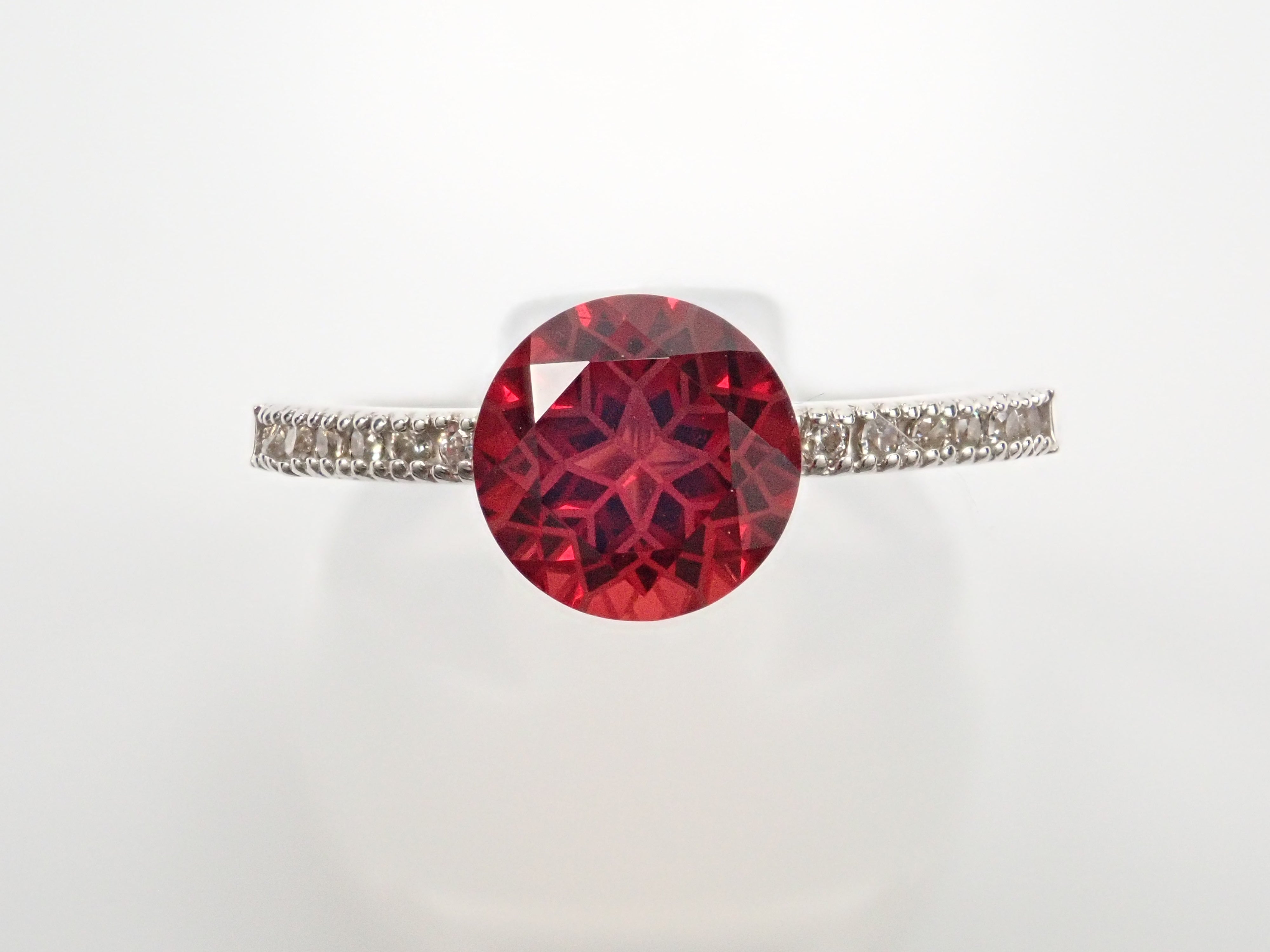 【ダンデライオンカット】アルマンディンガーネット 1.60ctルース