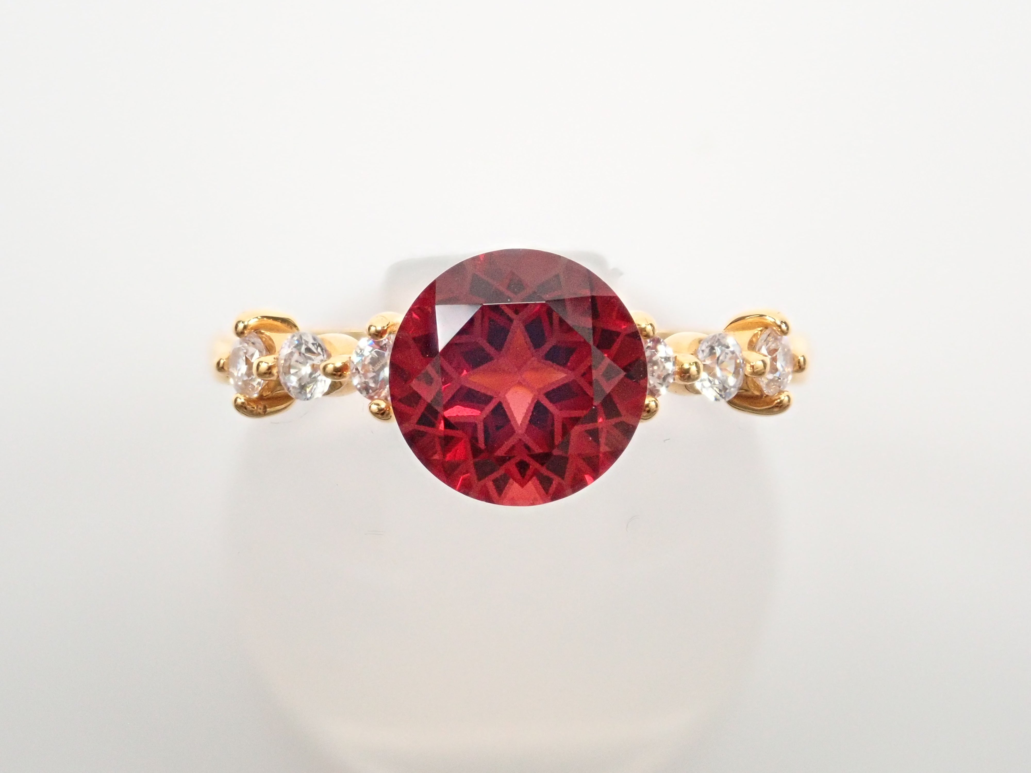 【ダンデライオンカット】アルマンディンガーネット 1.60ctルース