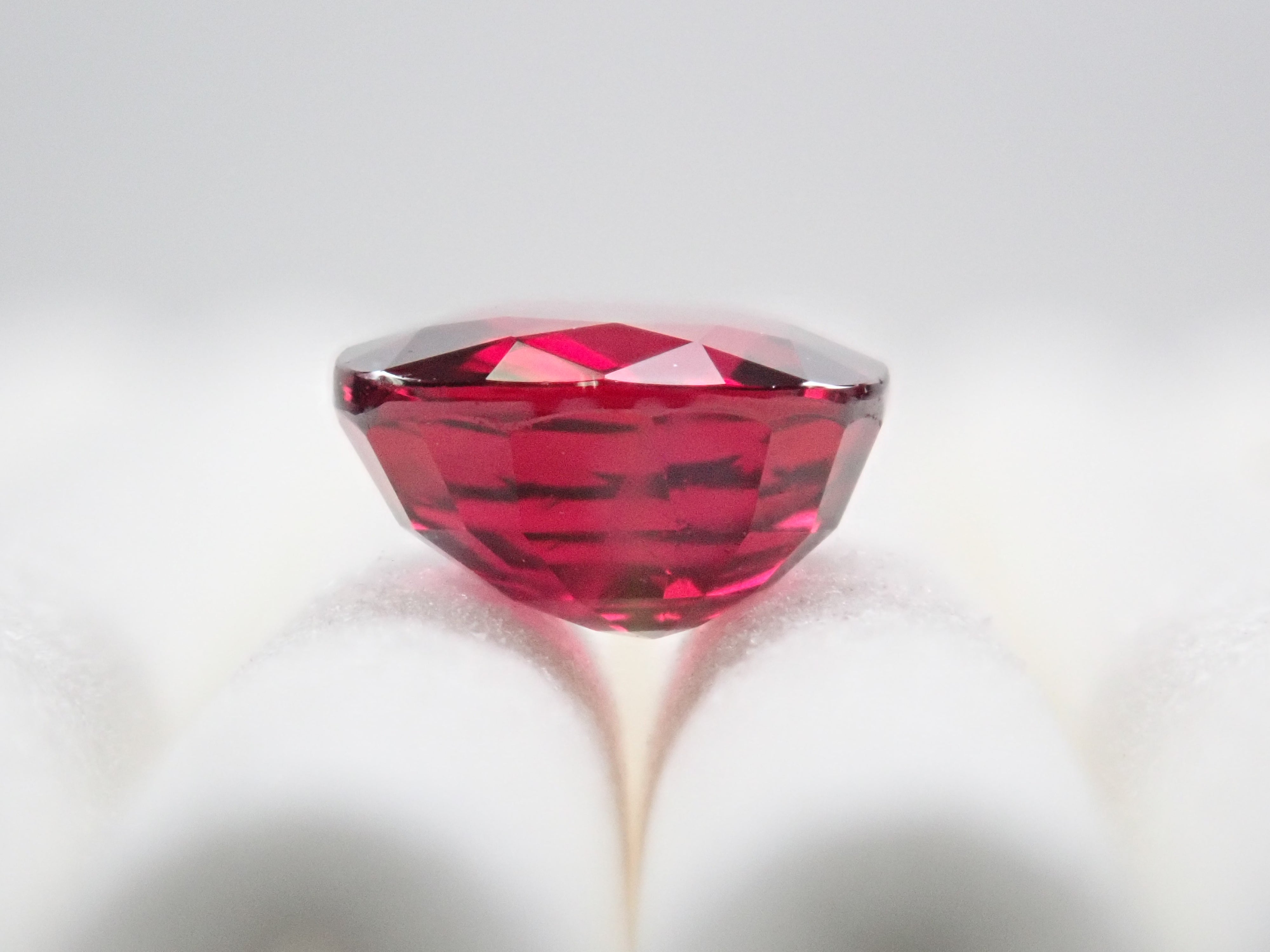 タイ産クリムゾンレッドルビー 1.160ctルース GIA