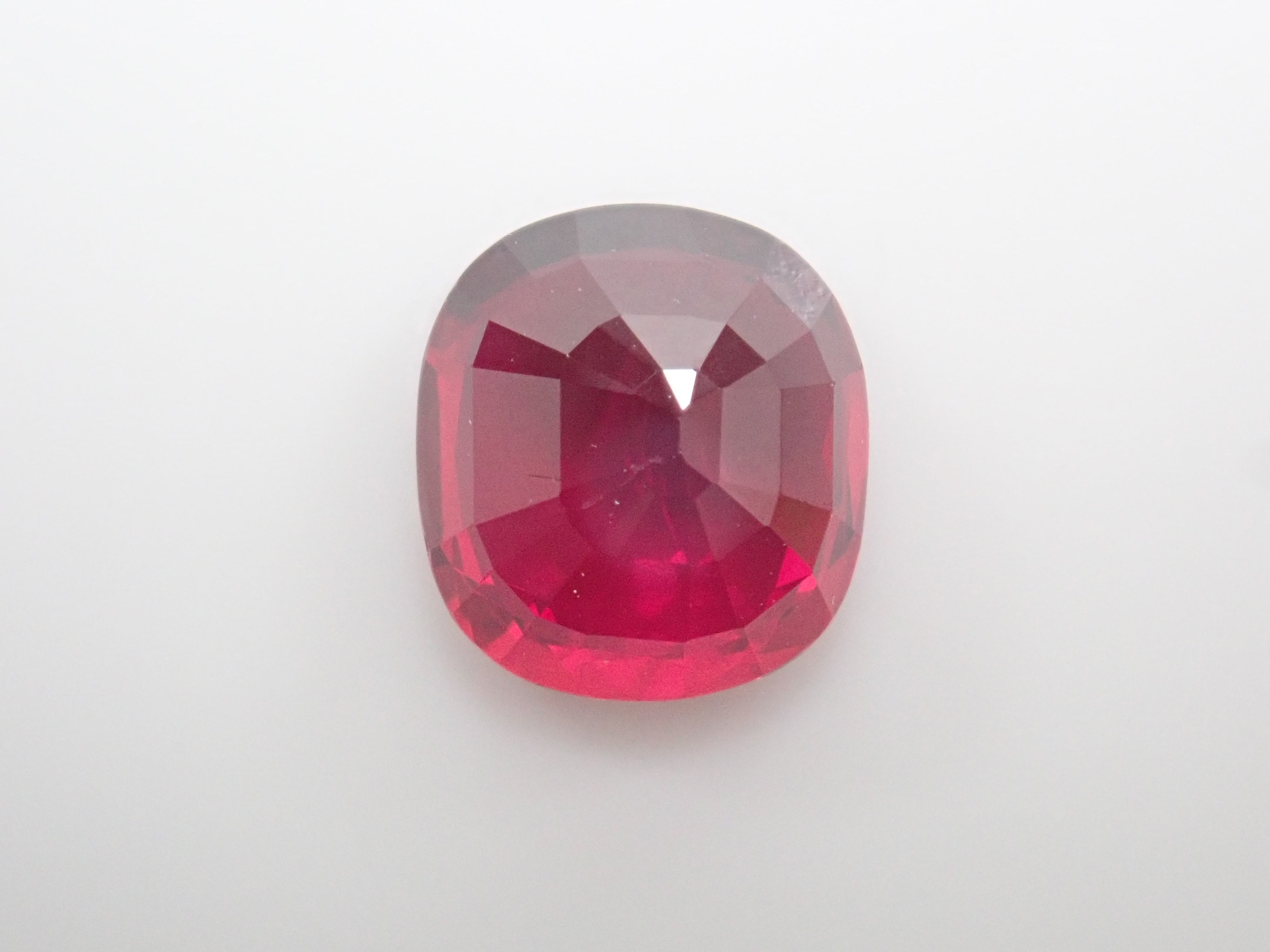 タイ産クリムゾンレッドルビー 1.160ctルース GIA