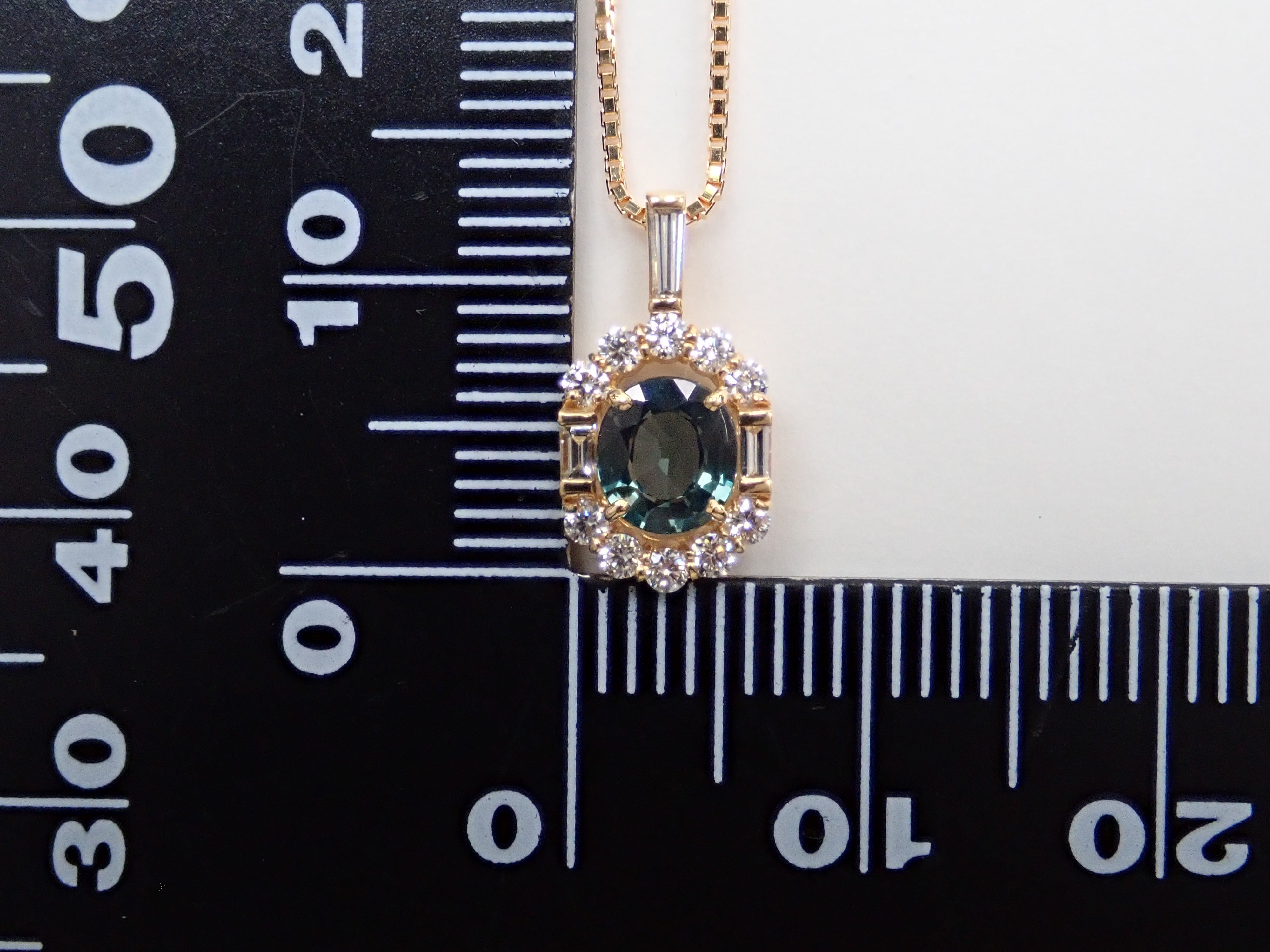 【21601446掲載】K18カラーチェンジガーネット0.533ct ペンダント(ネックレス)