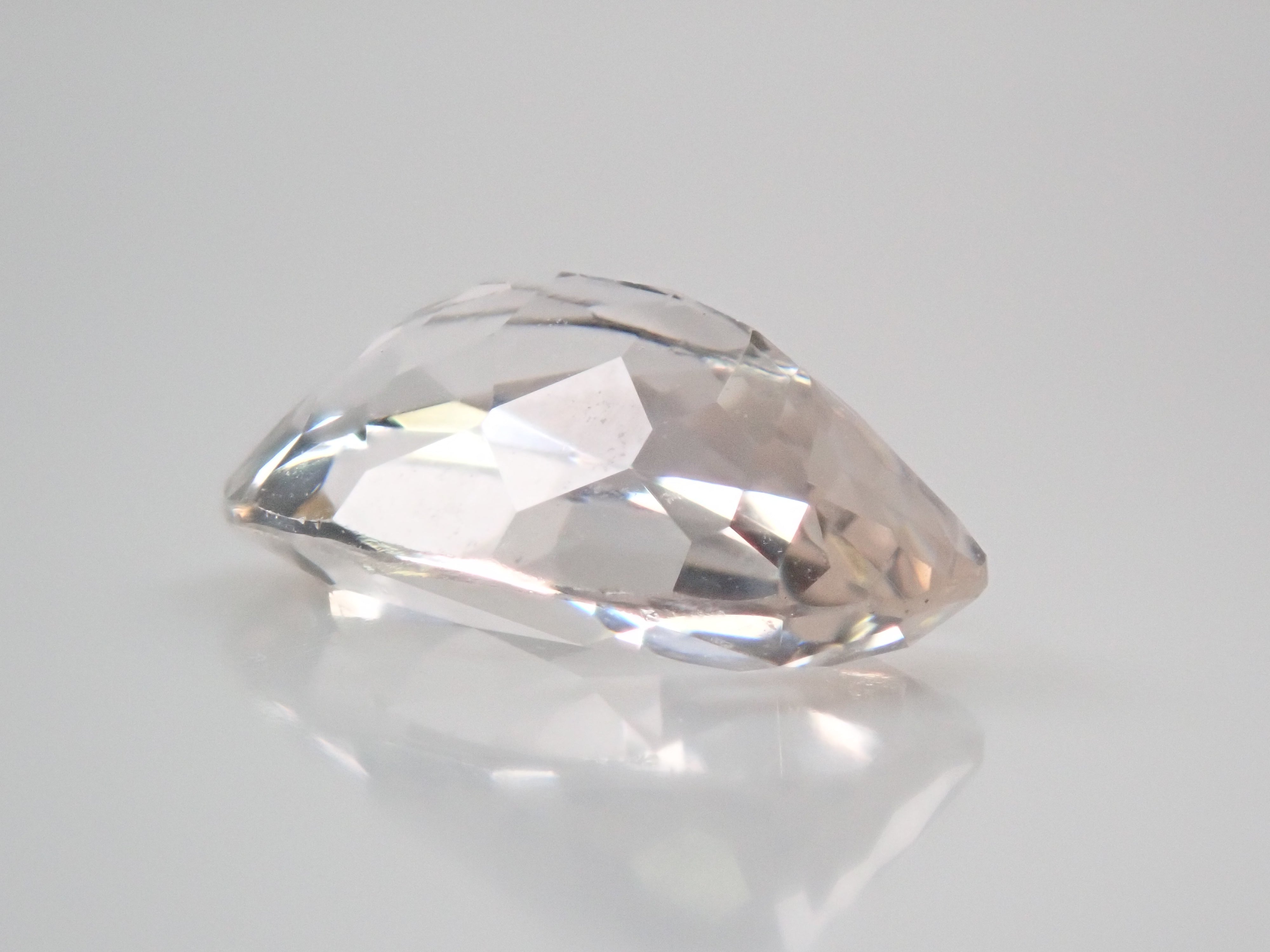 【12539378掲載】スリランカ産エンスタタイト 1.877ctルース