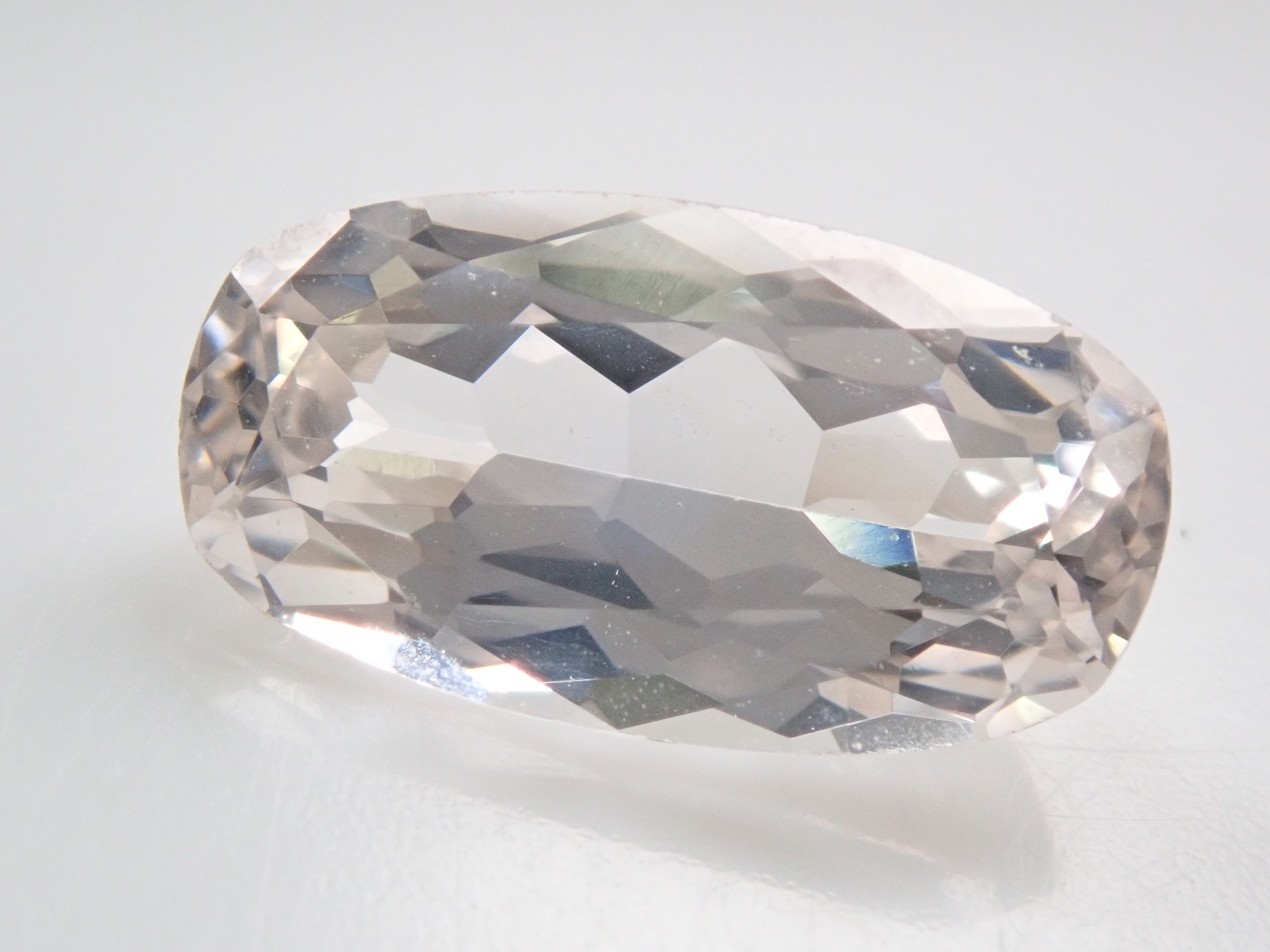 【12539378掲載】スリランカ産エンスタタイト 1.877ctルース