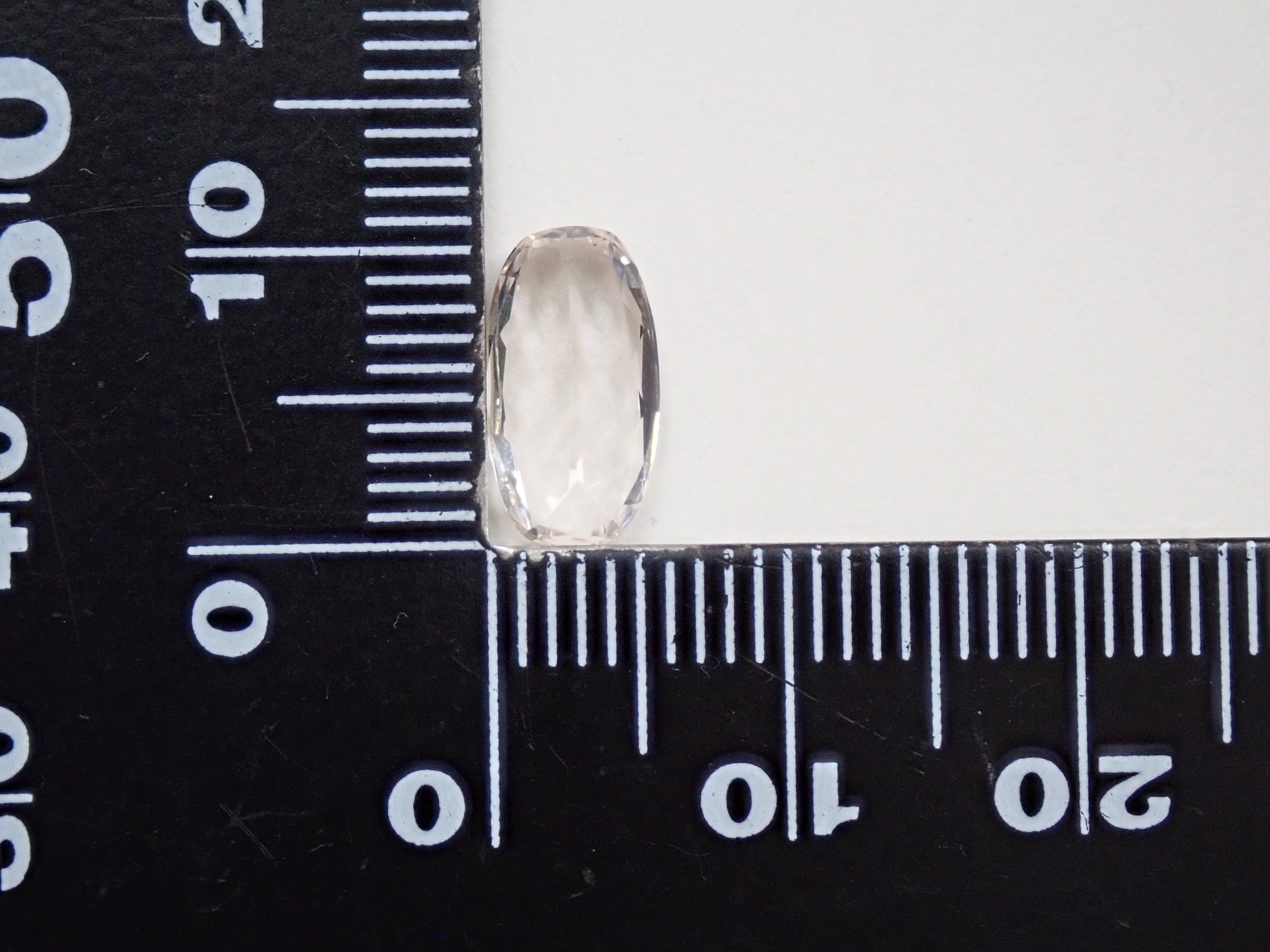 【12539378掲載】スリランカ産エンスタタイト 1.877ctルース