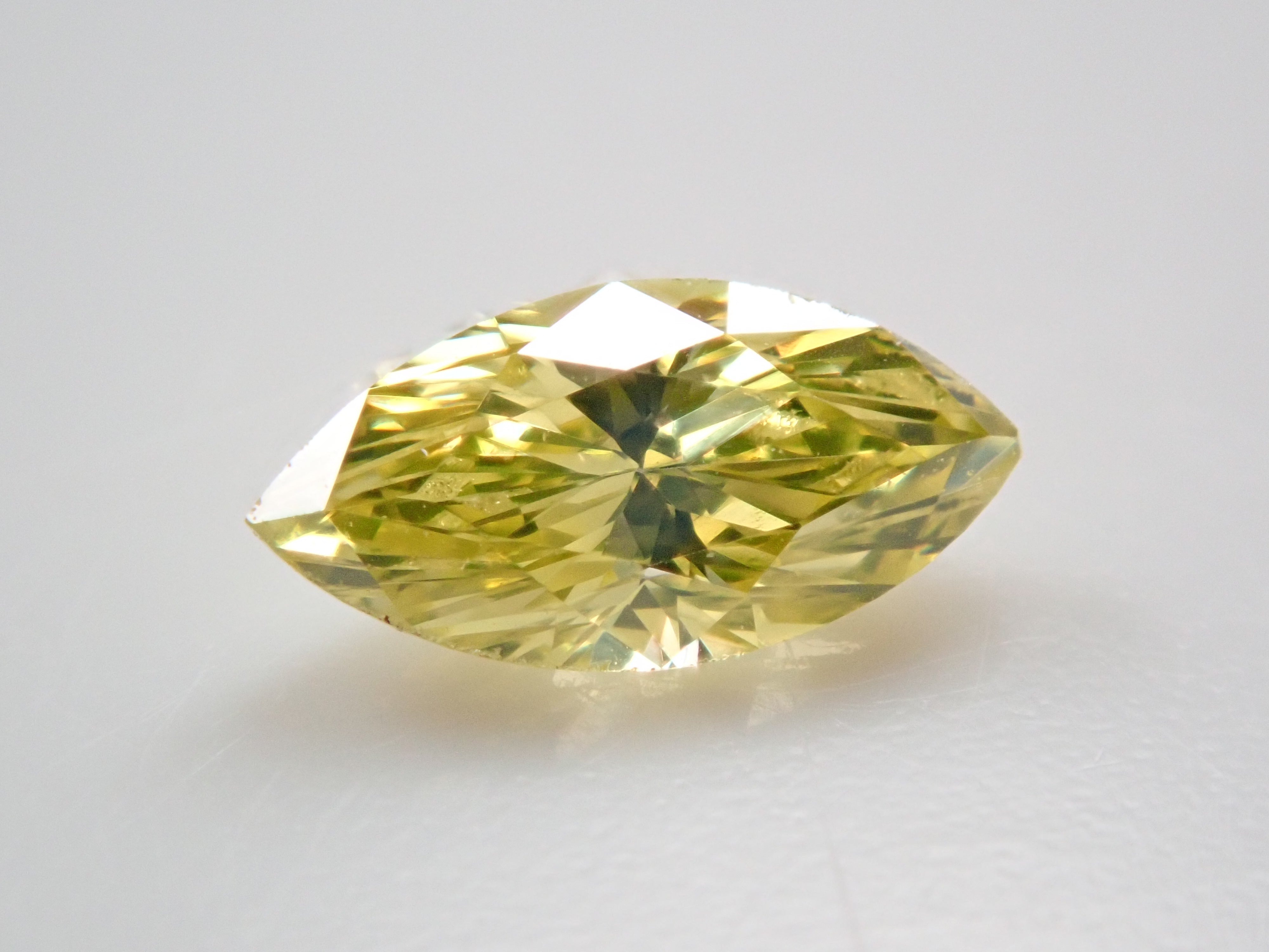 FANCY INTENSE GREEN YELLOW 0.165ct X