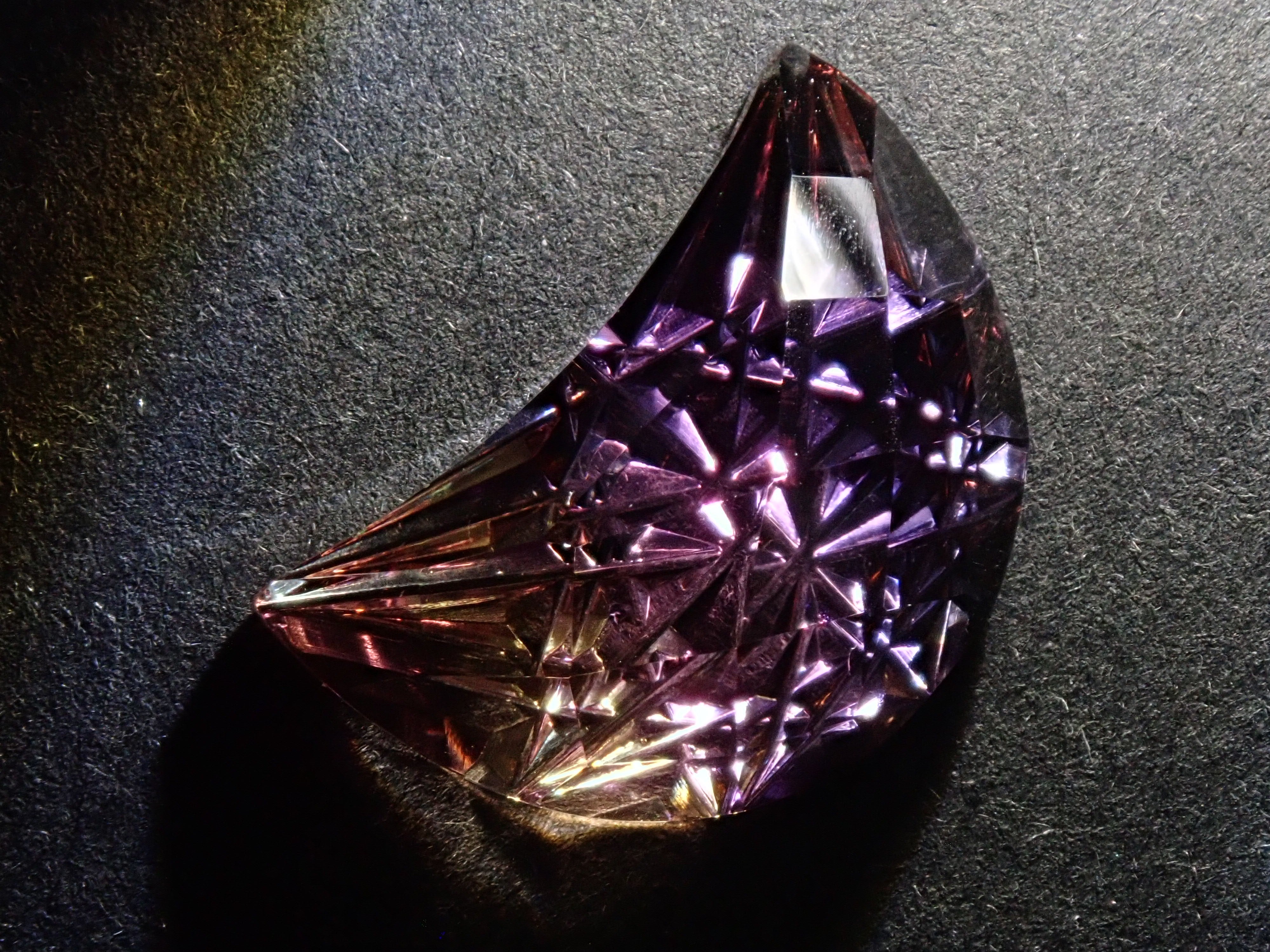 【甲州貴石切子】《月型切子》アメトリン 12.681ct《コラボ》ルース ワッペン付
