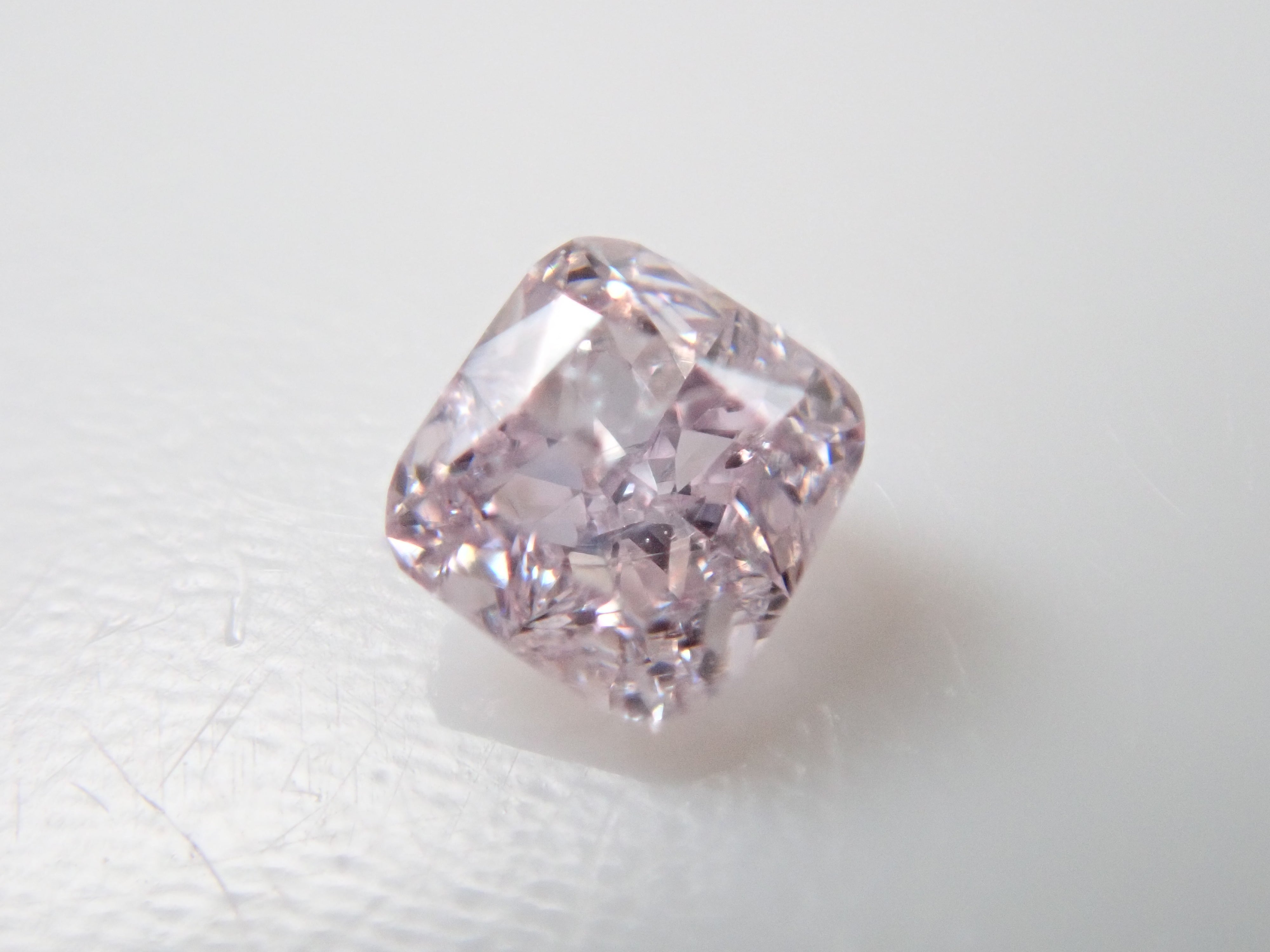 ピンクダイヤモンド 0.074ctルース(FANCY LIGHT PURPLE PINK, I-1)